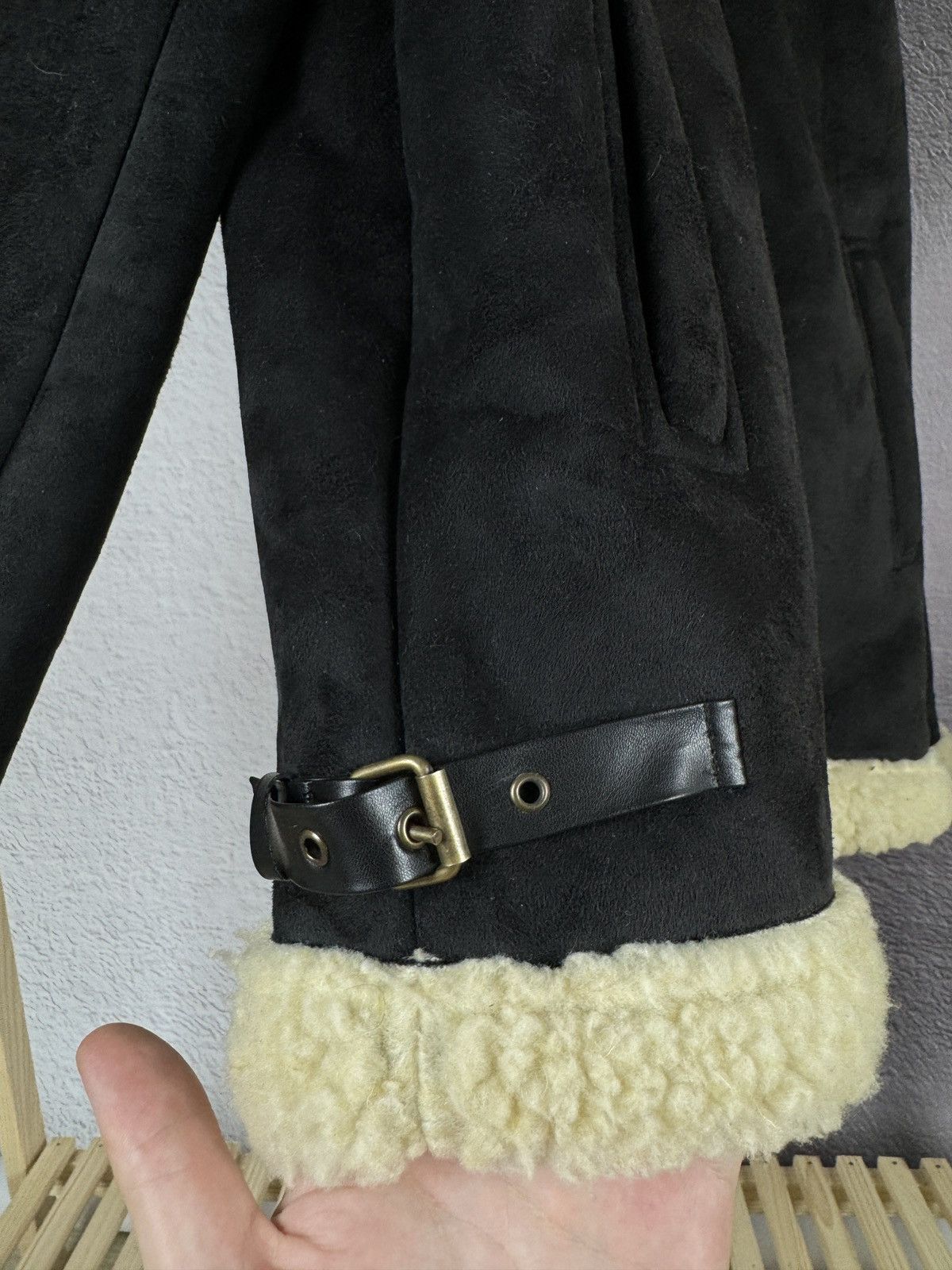 Japanese Brand Vintage Black Faux Leather Suede shearling jacket size L-XL Size US L / EU 52-54 / 3 - 11 Thumbnail