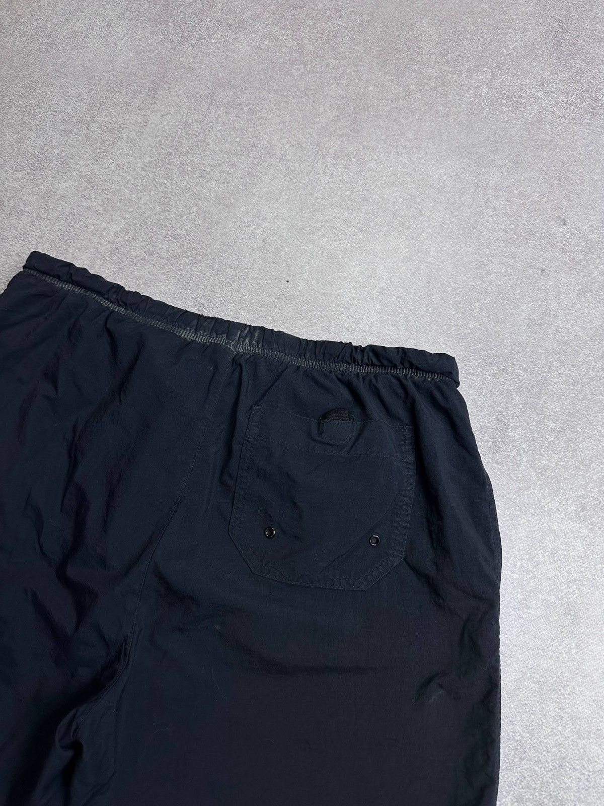 Nike Vintage Nike Swoosh Nylon Y2K Shorts Running M Size US 31 - 5 Thumbnail