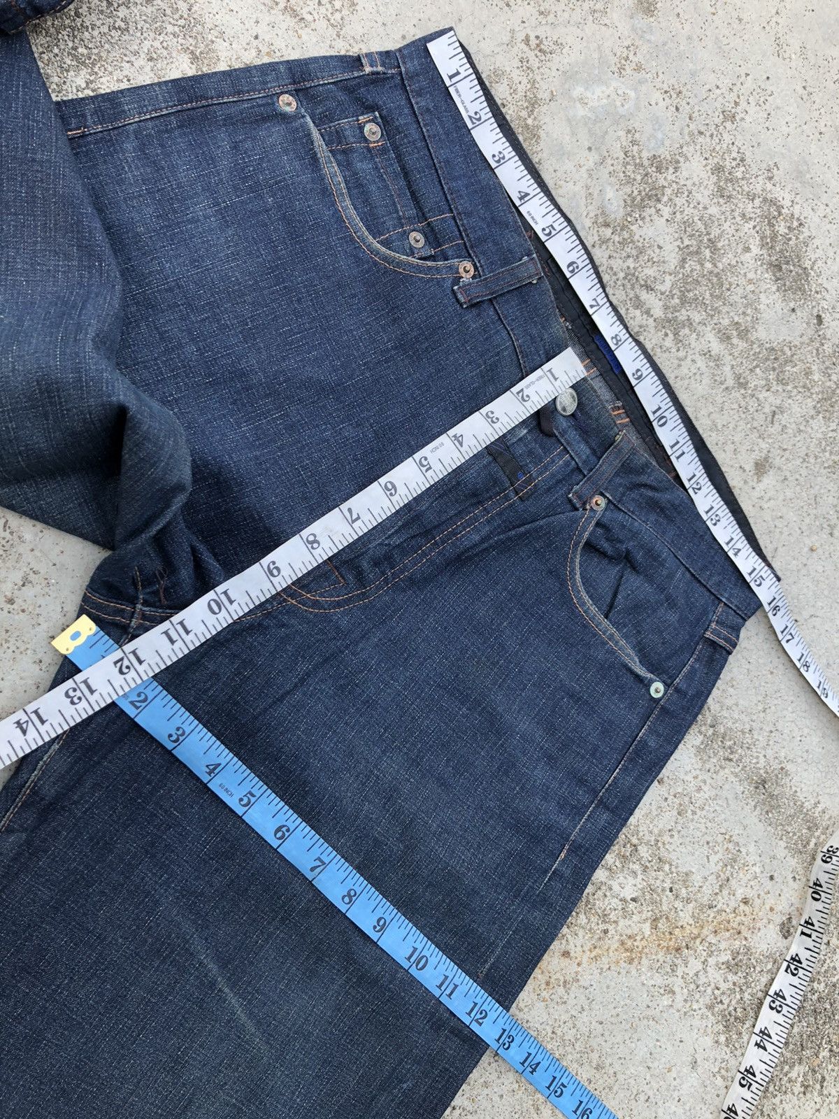 Marithe + Francois Girbaud MFG BUCKLE BACK BUTTON FLY DENIM Size US 31 - 9 Thumbnail