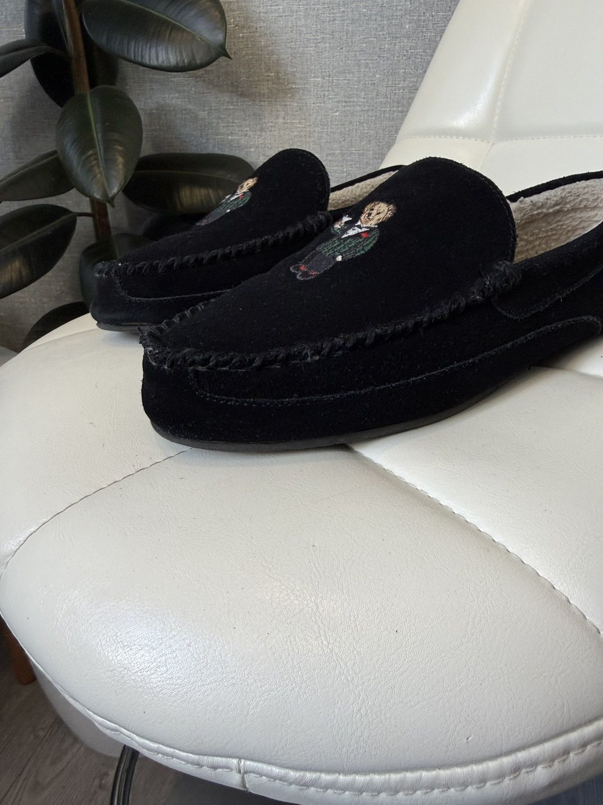 Polo Ralph Lauren Polo Bear Moccasin Slippers Mens Black Suede Shearling Shoes Size US 12 / EU 45 - 3 Thumbnail