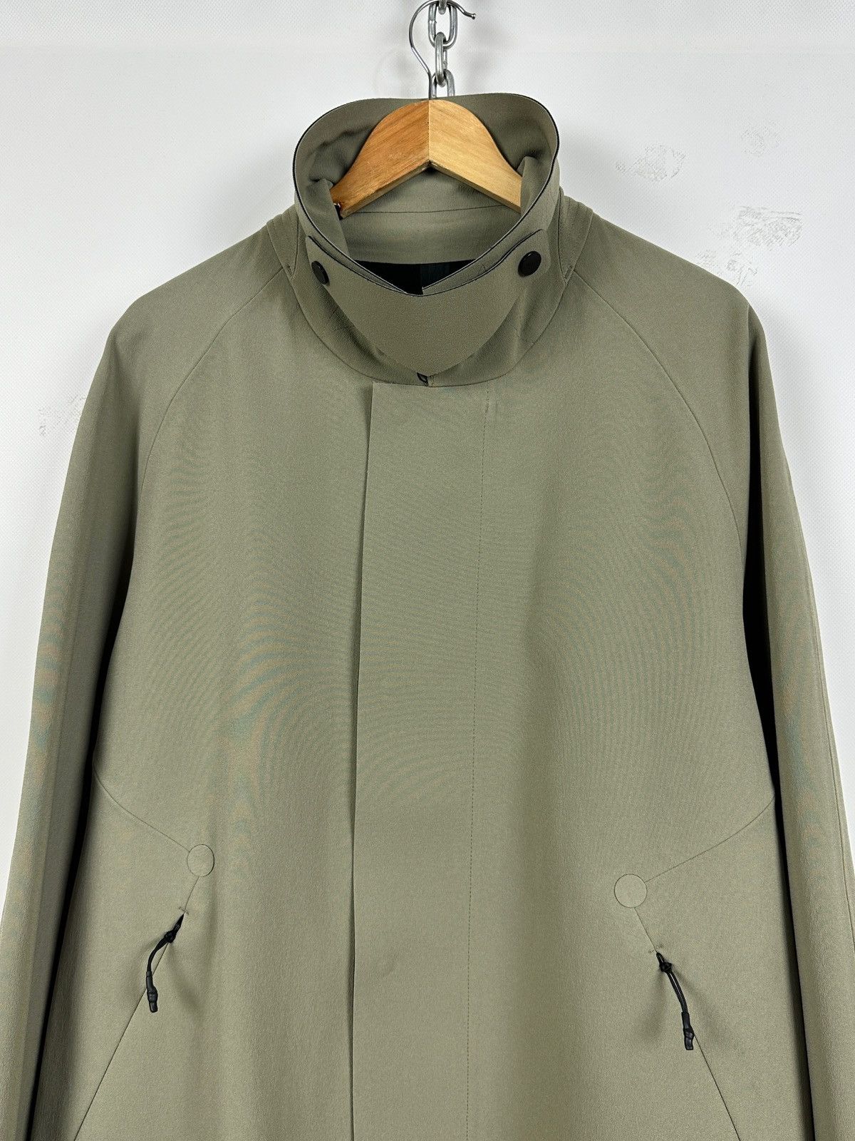 Vollebak Vollebak Laser Cut Khaki Trench Coat Size US XL / EU 56 / 4 - 10 Thumbnail