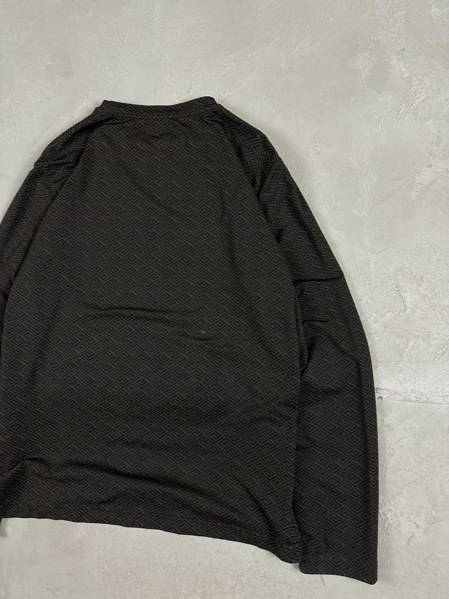 Versace Vintage Versace Classic Monogram Longsleeve T-shirt Size US L / EU 52-54 / 3 - 12 Thumbnail