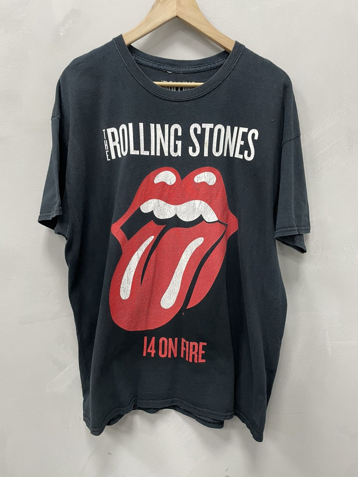 Band Tees × The Rolling Stones × Vintage VINTAGE THE ROLLING STONES TOUR T SHIRT 2014 long sleeve Size US XL / EU 56 / 4 - 1 Thumbnail