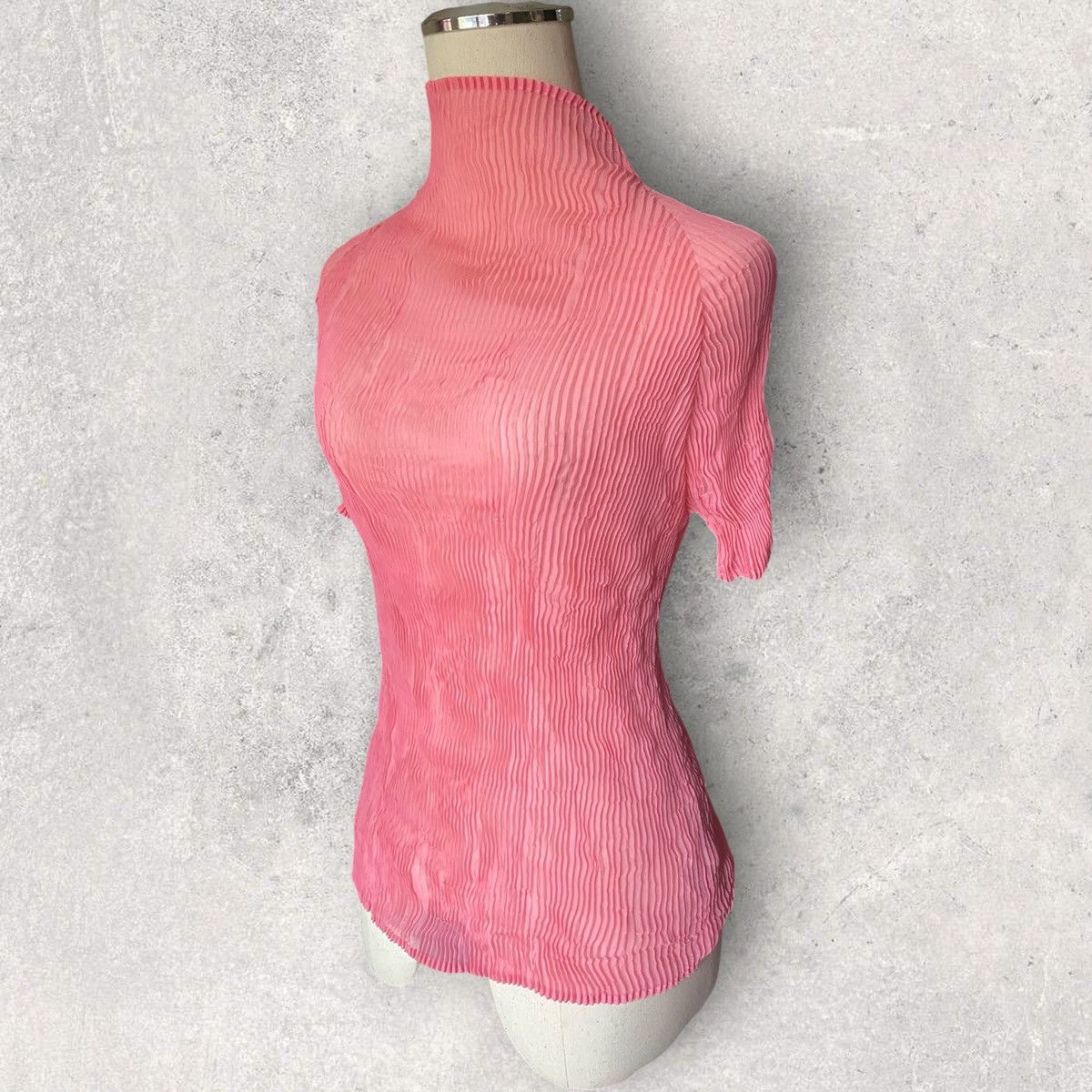 Issey Miyake Wavy Sheer Pleats Twisted Top Size M / US 6-8 / IT 42-44 - 1 Thumbnail