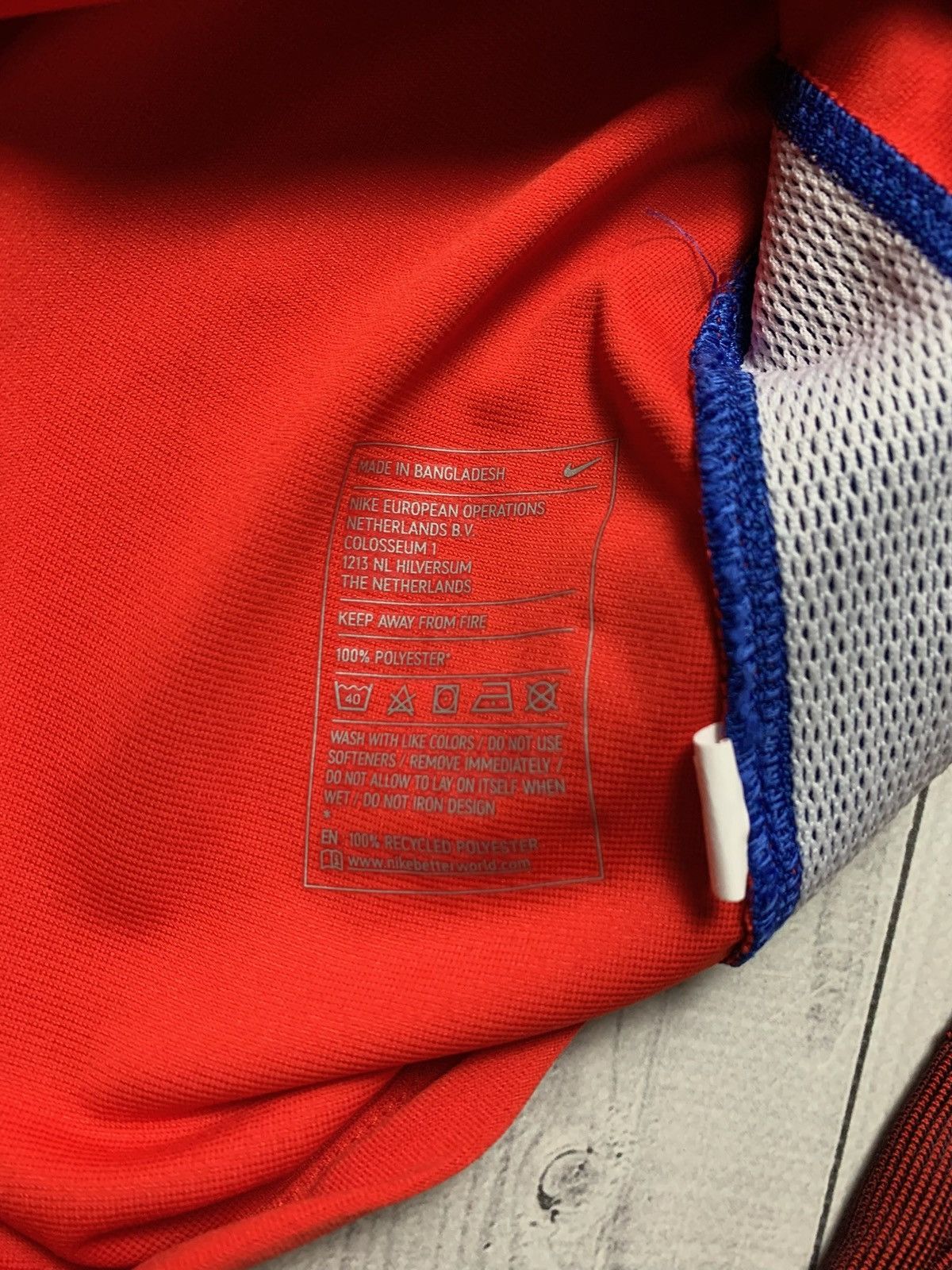 Vintage Vintage Nike England women’s planning soccer jersey size S Size S / US 4 / IT 40 - 4 Thumbnail