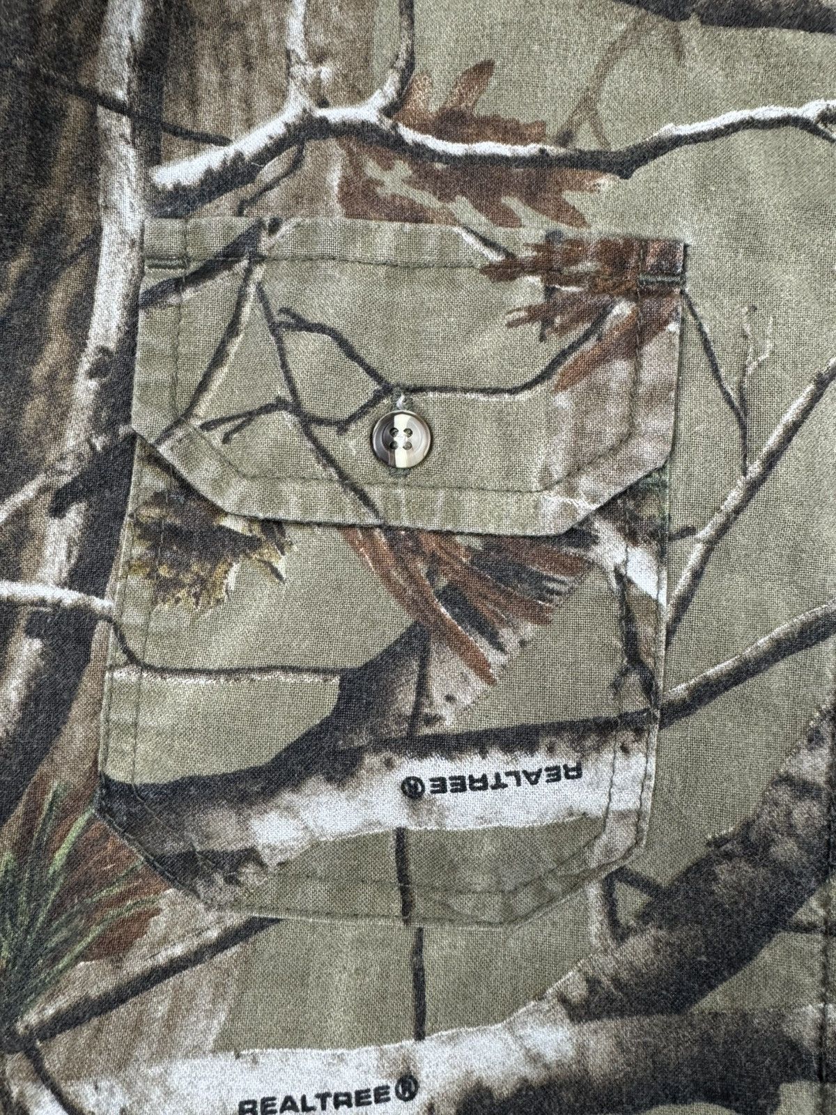 Realtree × Vintage Vintage 90s Realtree camo hunting button up shirt Size L / US 10 / IT 46 - 6 Thumbnail