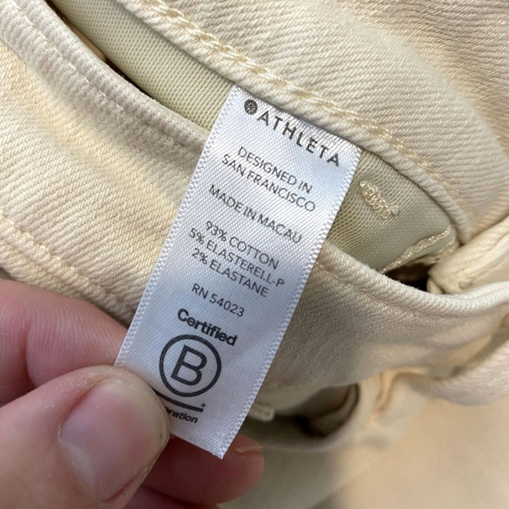 Athleta Athleta Jeans Womens 4 White Straight Light Wash High Rise Stretch Denim Size 27" / US 4 / IT 40 - 6 Thumbnail
