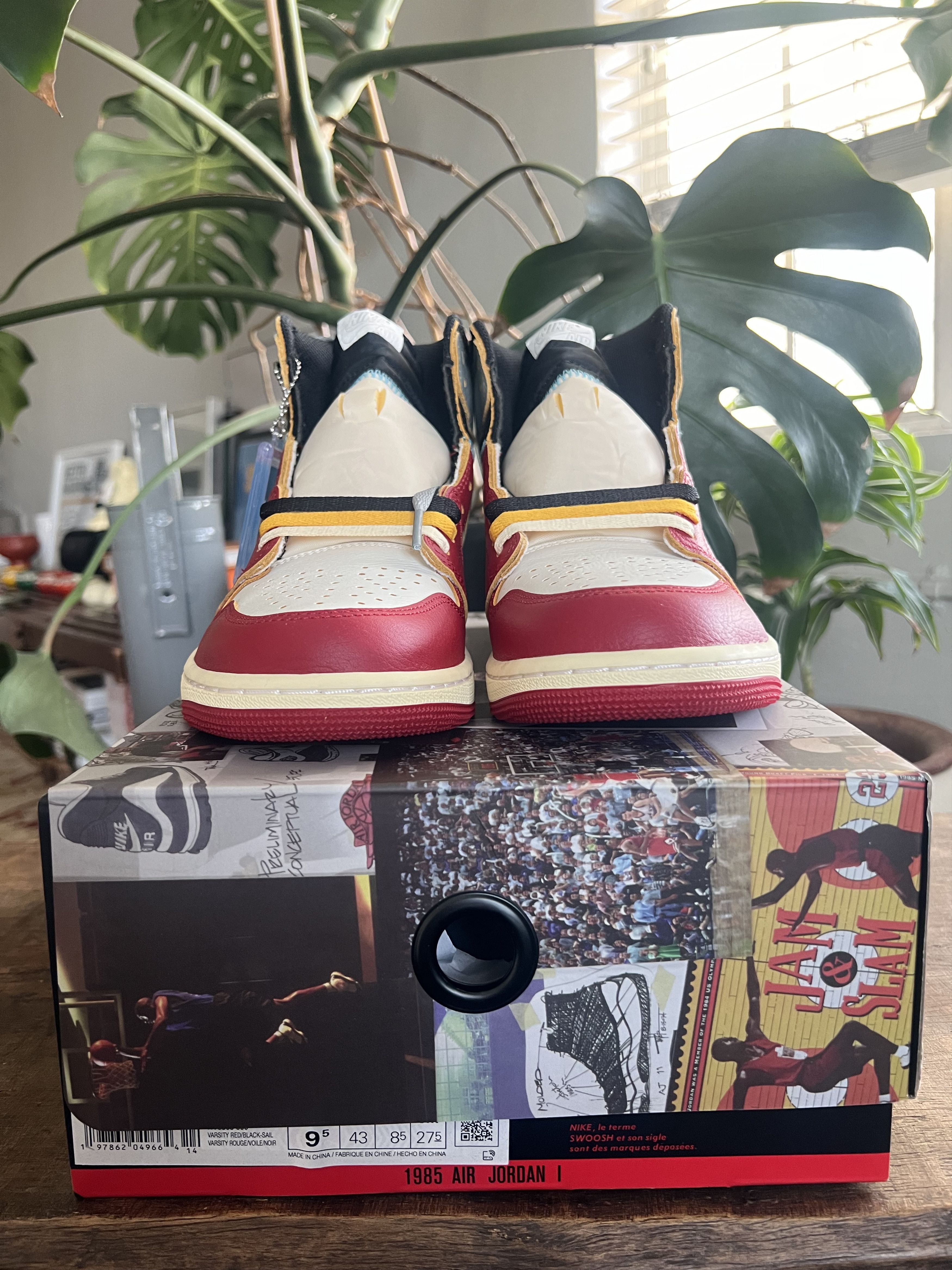 Jordan Brand × Union LA Union LA x Jordan 1 Retro High OG SP 'Chicago Shadow' Size US 9.5 / EU 42-43 - 2 Thumbnail