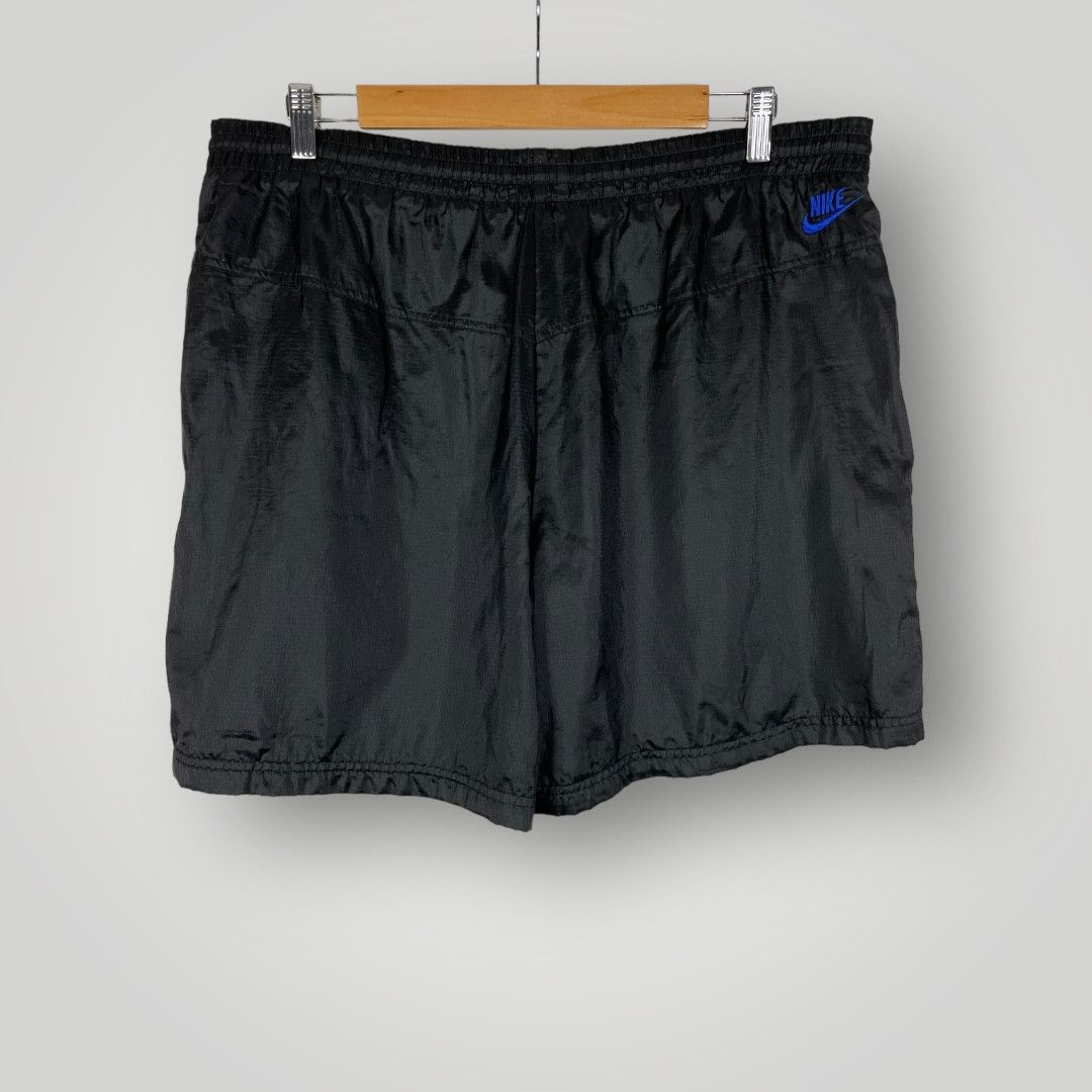 Vintage Vintage 90s Nike Flight Embroidered Swoosh Nylon Shorts Size US 34 / EU 50 - 4 Thumbnail