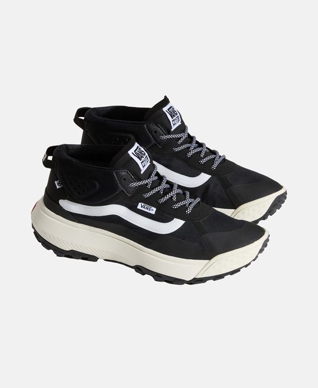 Crosspath Mid Sneakers