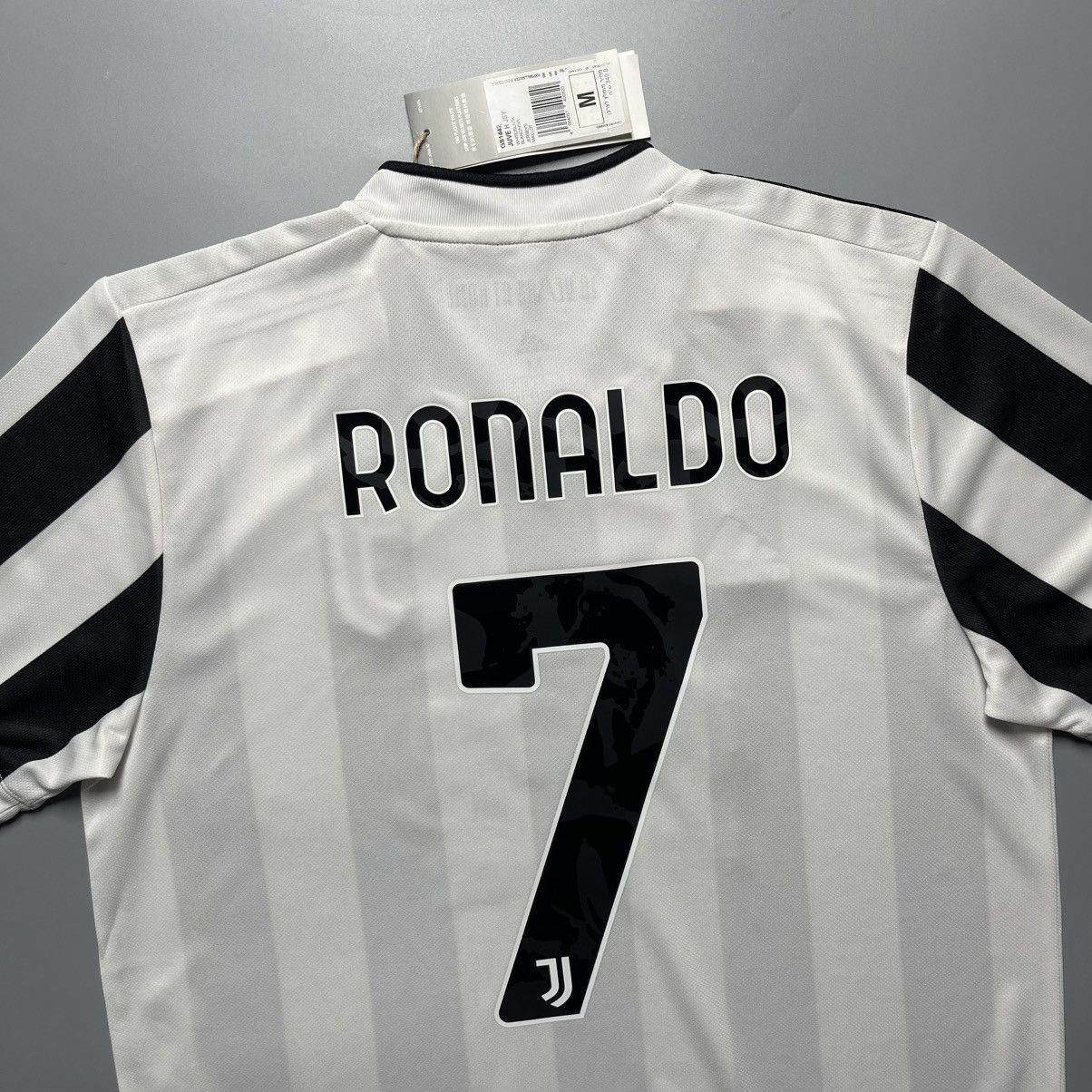 Adidas × Vintage JUVENTUS ADIDAS 2021/2022 FOOTBALL HOME JERSEY #7 RONALDO Size US M / EU 48-50 / 2 - 9 Thumbnail