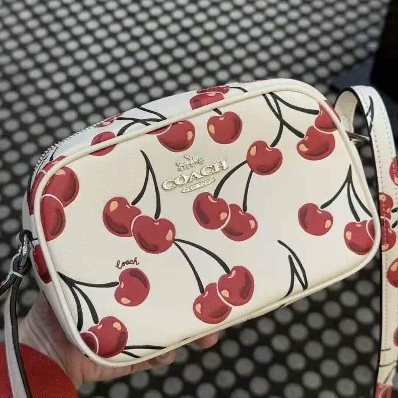 Coach NWT Coach CAB04 Mini Jamie Camera Bag Smooth Leather Cherry Size ONE SIZE - 6 Thumbnail
