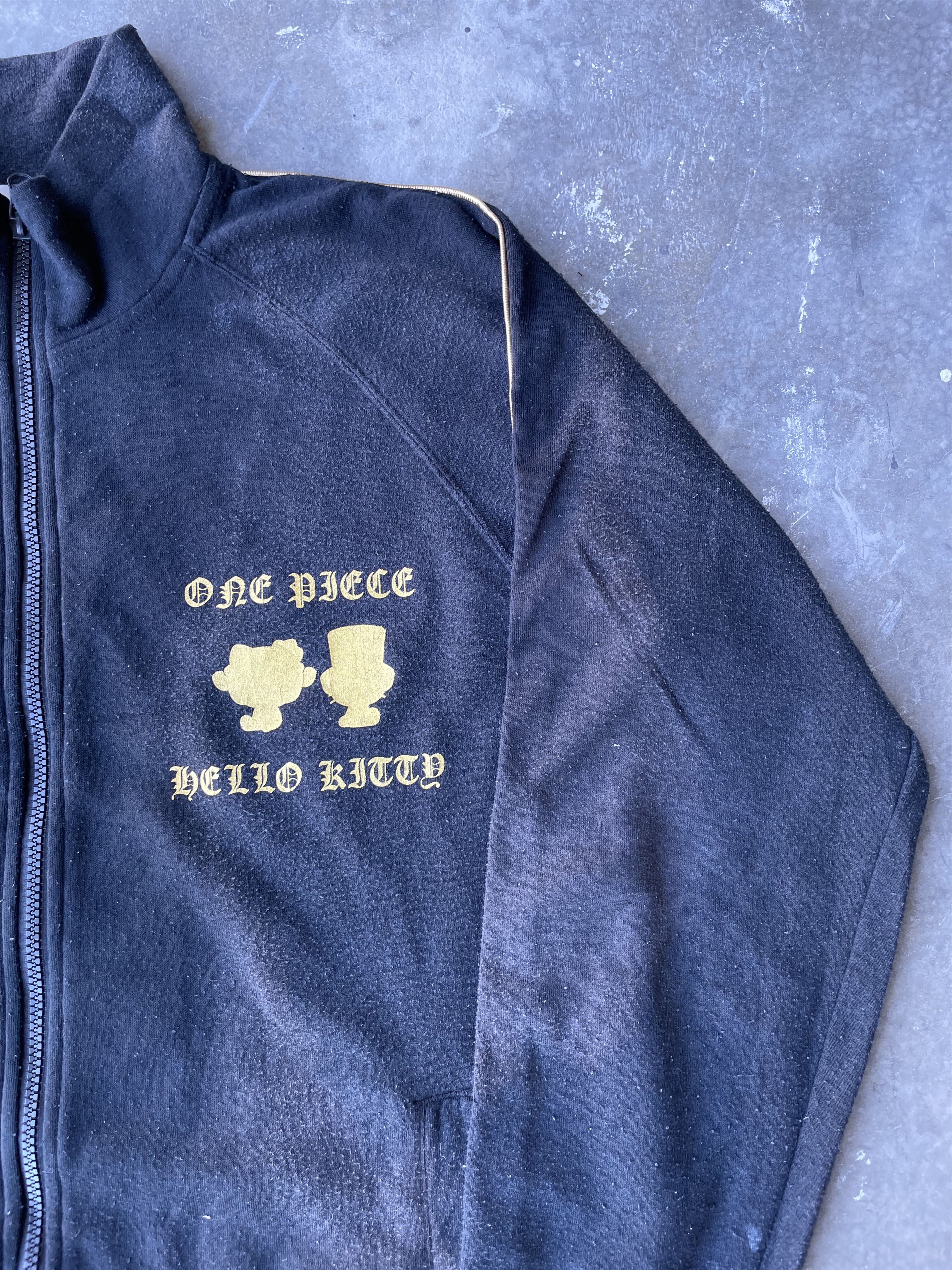 Japanese Brand Vintage Sunfaded One Piece X Hello Kitty Logo Zip Sweatshirt Size US L / EU 52-54 / 3 - 5 Thumbnail