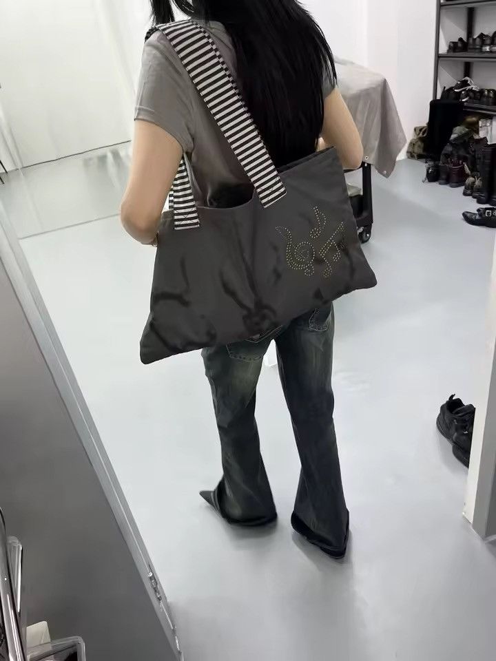 Japanese Brand Japanese Capacity Tote Nylon Shoulder Bag Size ONE SIZE - 4 Thumbnail