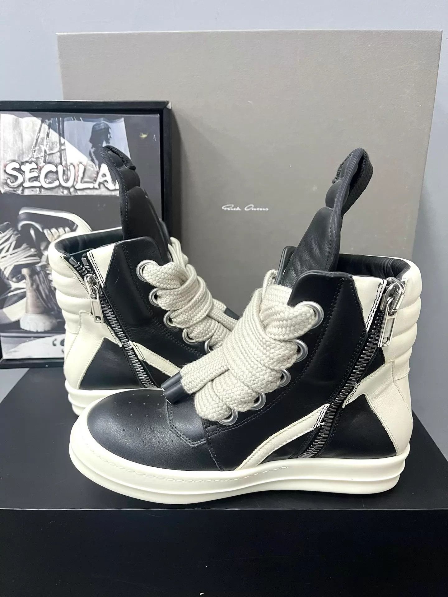 Rick Owens Rick Owens Thick Lace Triangle High-Tops K34 Size US 6 / IT 36 - 8 Thumbnail