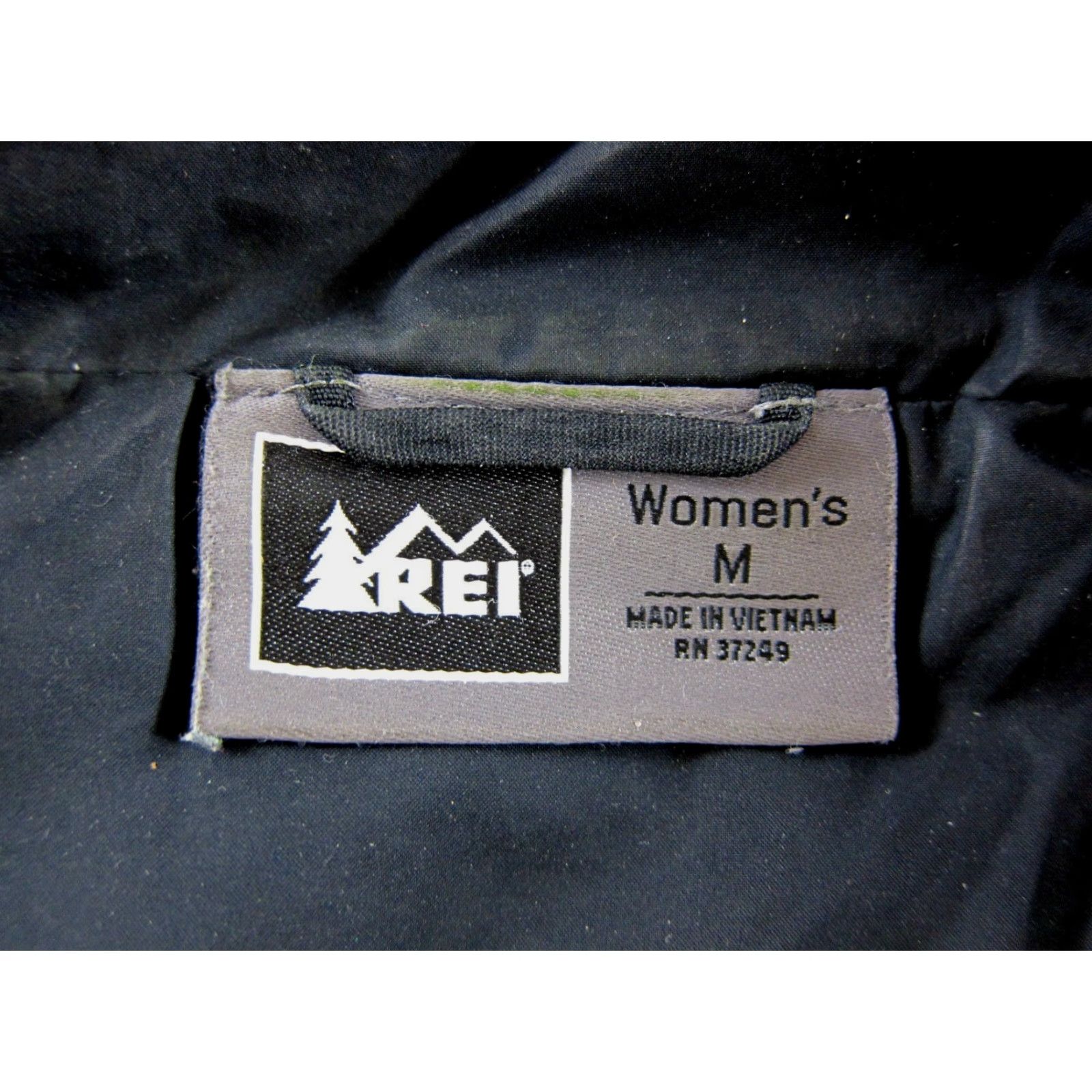 Vintage REI Black Classic Quilted Lightweight Full Zip Pocket Vest Women M Black Quilted Lightweight Full Zip Vest Women Size Medium Size M / US 6-8 / IT 42-44 - 3 Thumbnail