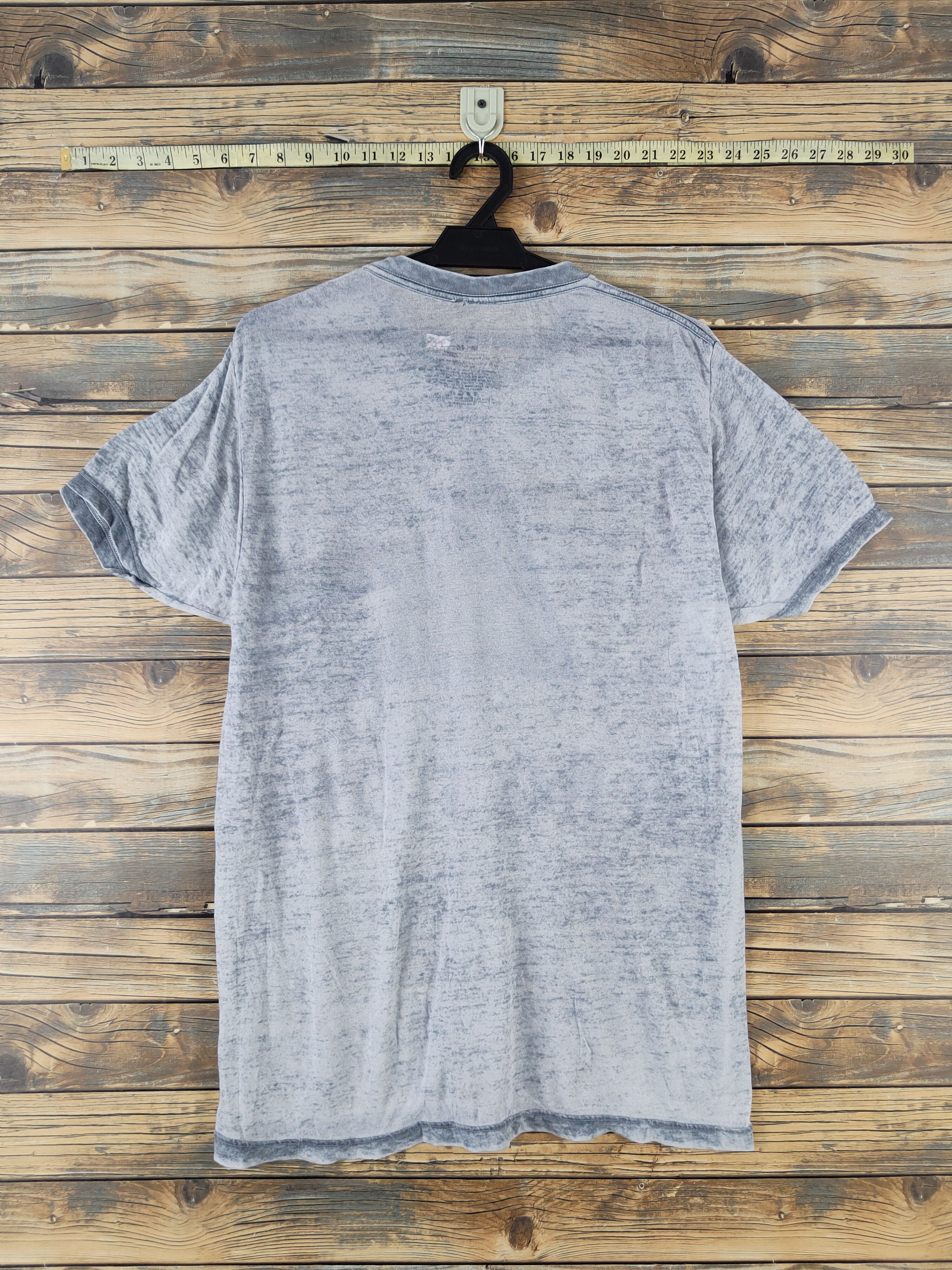 Band Tees × Pink Floyd DL Pink Floyd Prism The Dark Side of the Moon tee #992 Size US M / EU 48-50 / 2 - 7 Thumbnail