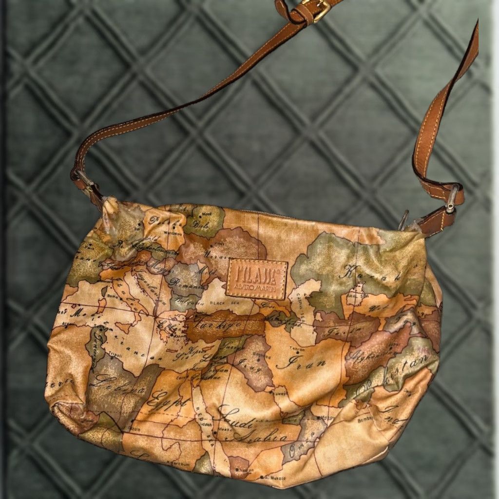 Alviero Martini VINTAGE Alviero Martini 1 Classe Women Shoulder Bag Brown Map Print Zipper Canvas Medium Size ONE SIZE - 1 Thumbnail