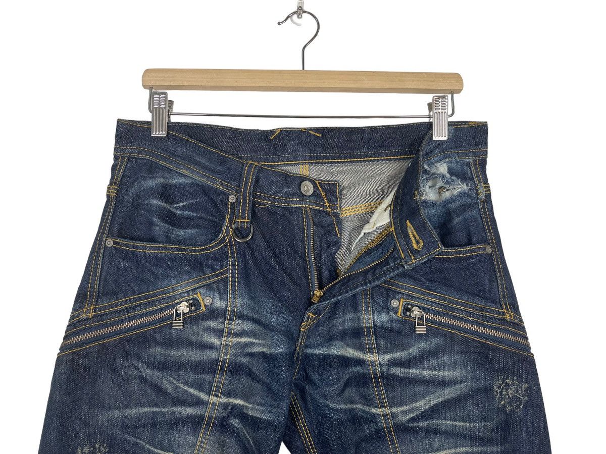 Japanese Brand JAPANASE HIDEAWAY NICOLE RIPPED JEANS FLARE DENIM Size US 32 / EU 48 - 9 Thumbnail