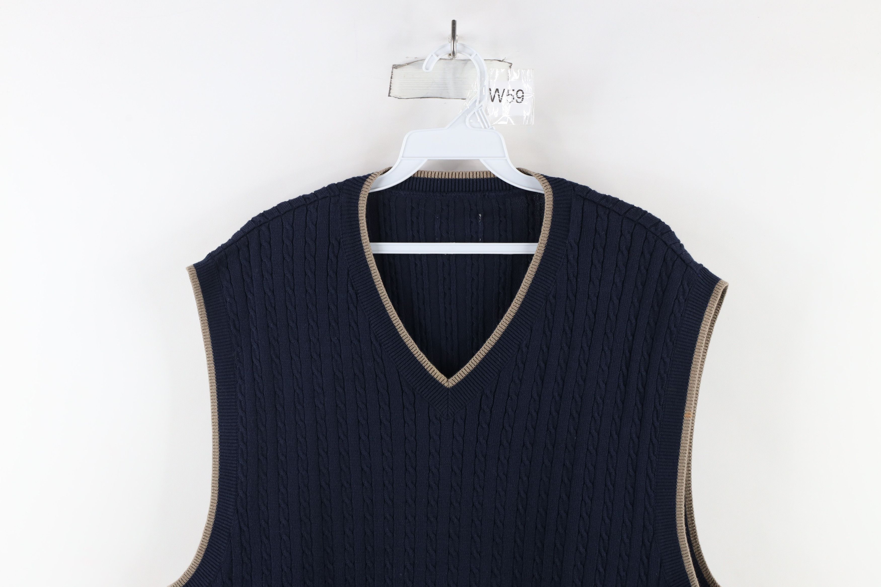 Vintage Vintage 90s Streetwear Cable Knit V-Neck Sweater Vest Blue Size US XL / EU 56 / 4 - 2 Thumbnail