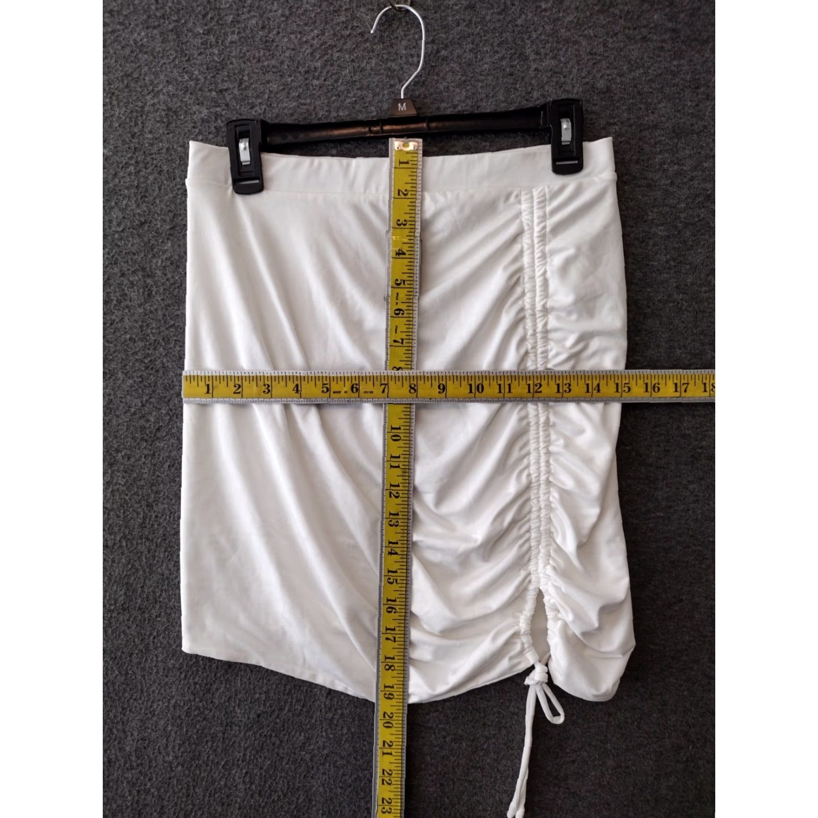 Fashion Nova Fashion Nova Mini Skirt L White Slit Strings Casual Party/Cocktail 80s Womens Short Ruched Side Labeled Regular (Size L) Size 36" / US 14 / IT 50 - 5 Thumbnail