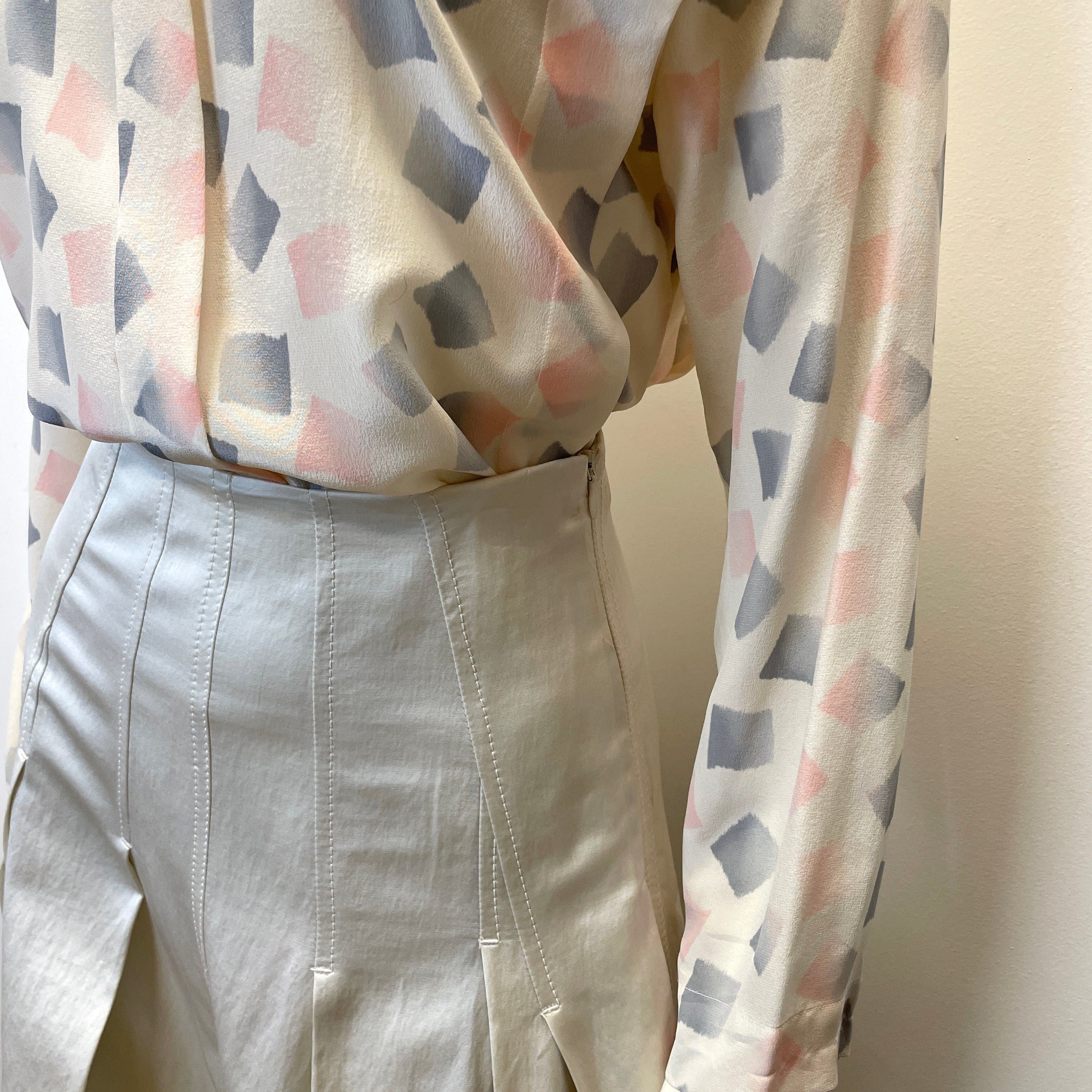 Brunello Cucinelli Brunello Cucinelli Vintage Designer Made In Italy Palazzo Trousers In Champagne Size 28" Size 28" / US 6 / IT 42 - 5 Thumbnail