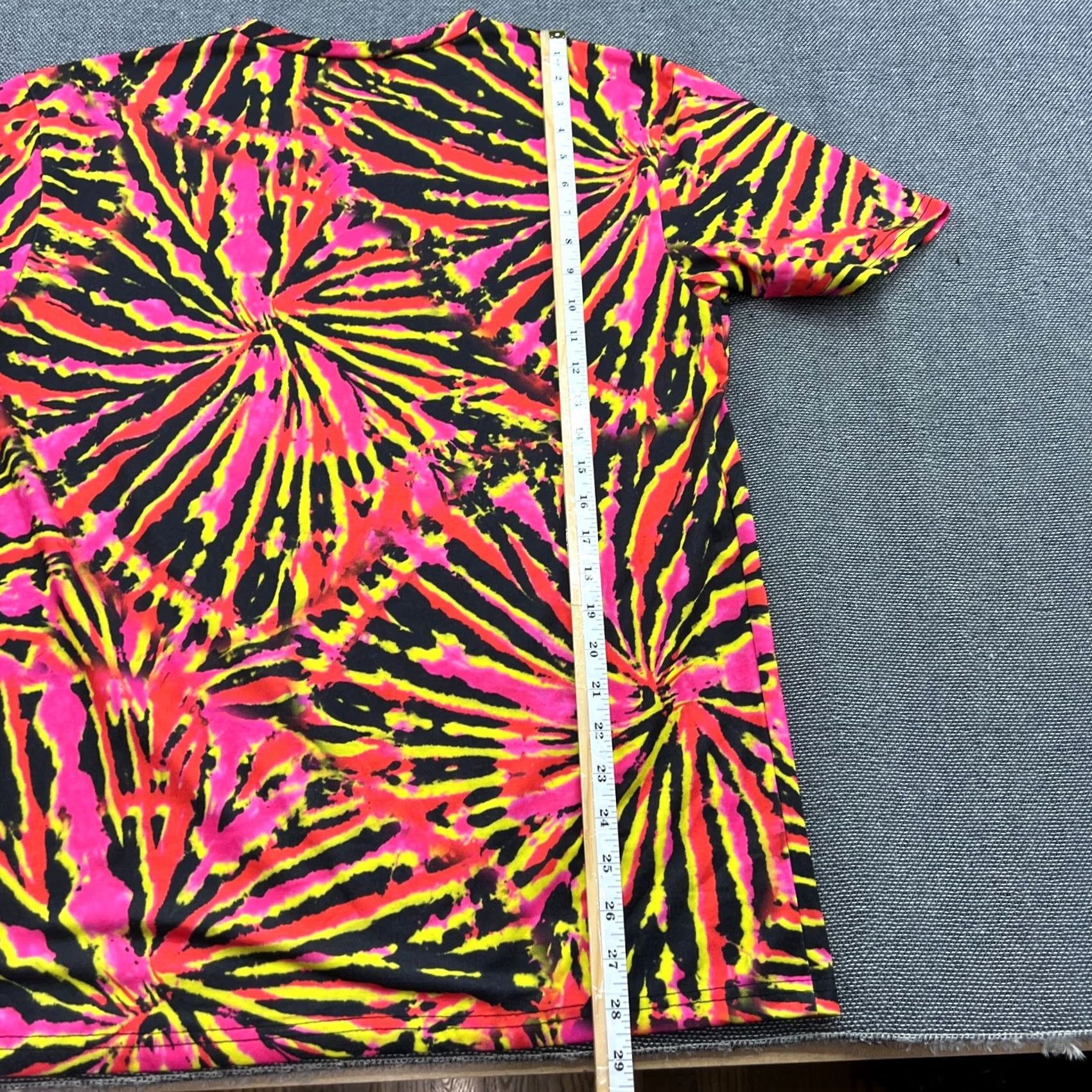 Jaded London Jaded London Mens T-Shirt Abstract Dragon Multicolor Short Sleeve Round Neck Medium Triangle Obscure Size US M / EU 48-50 / 2 - 4 Thumbnail