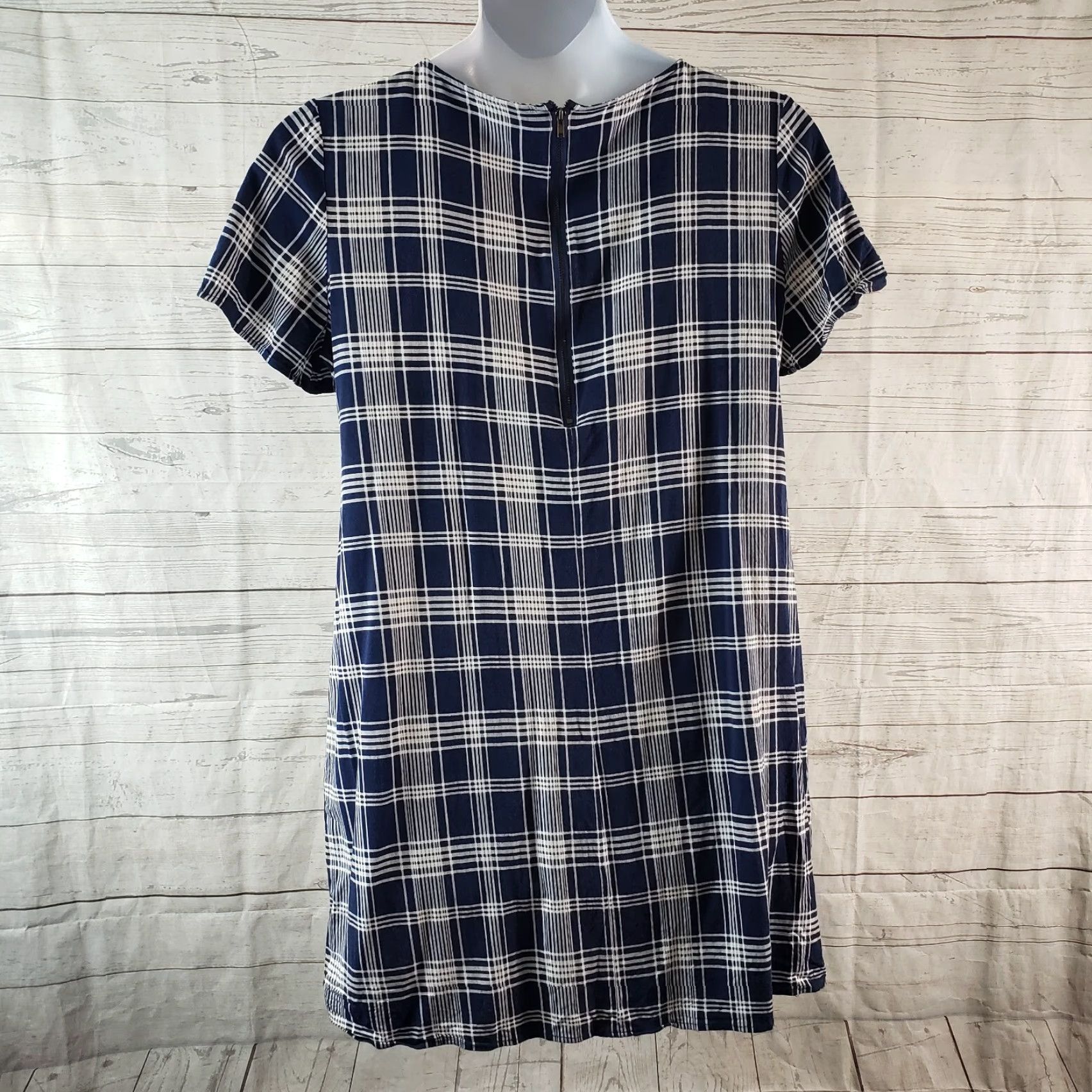 Torrid Torrid Womens Challis Tie Up Front Dress Sz 2X Blue White Plaid Short Sleeve Shirt Dress Womens Plus Size 2X Blue Plaid Size 40" / US 18 - 4 Thumbnail
