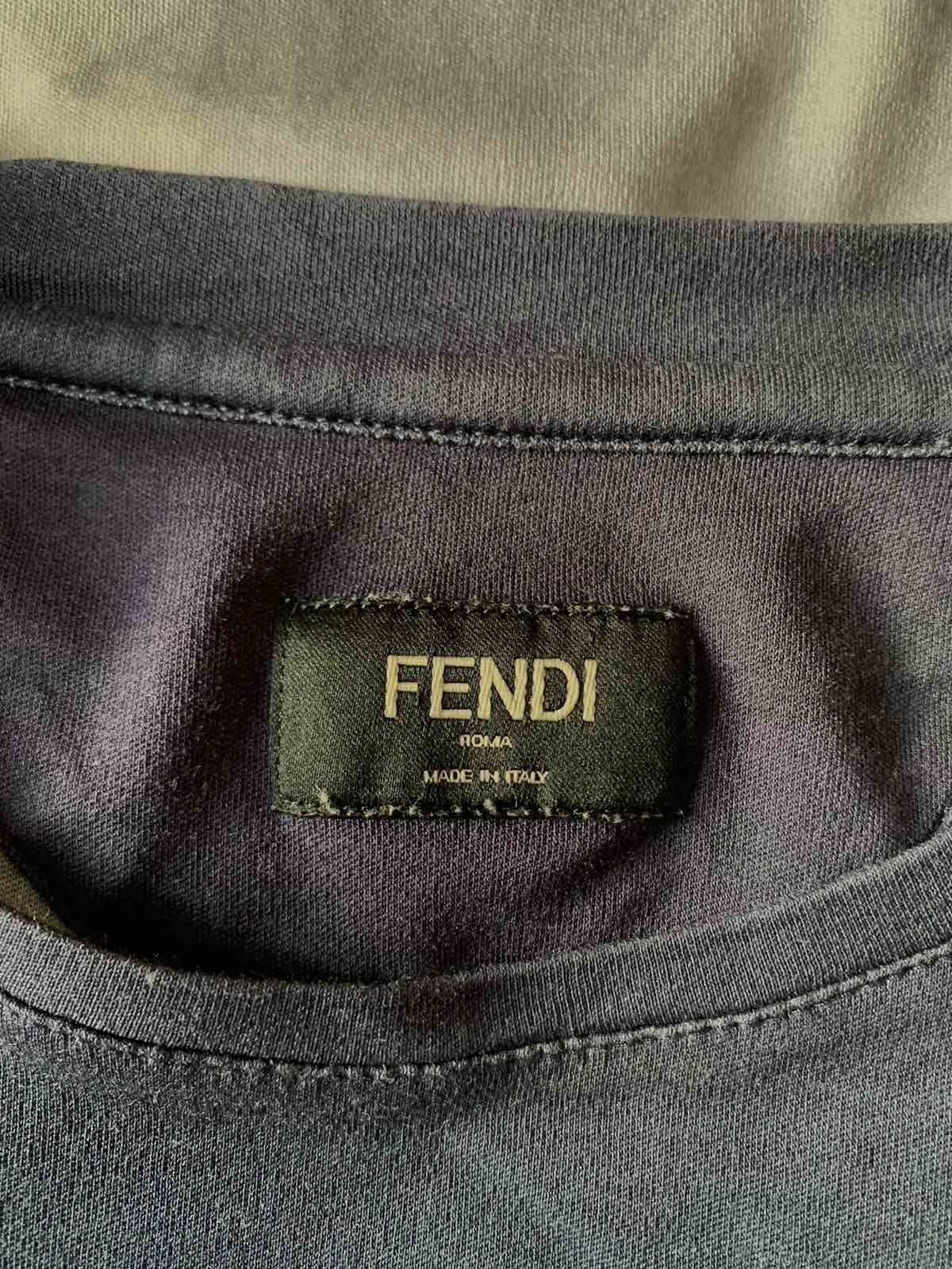 Fendi 🔥 Fendi Graffiti T-Shirt Size US M / EU 48-50 / 2 - 4 Thumbnail