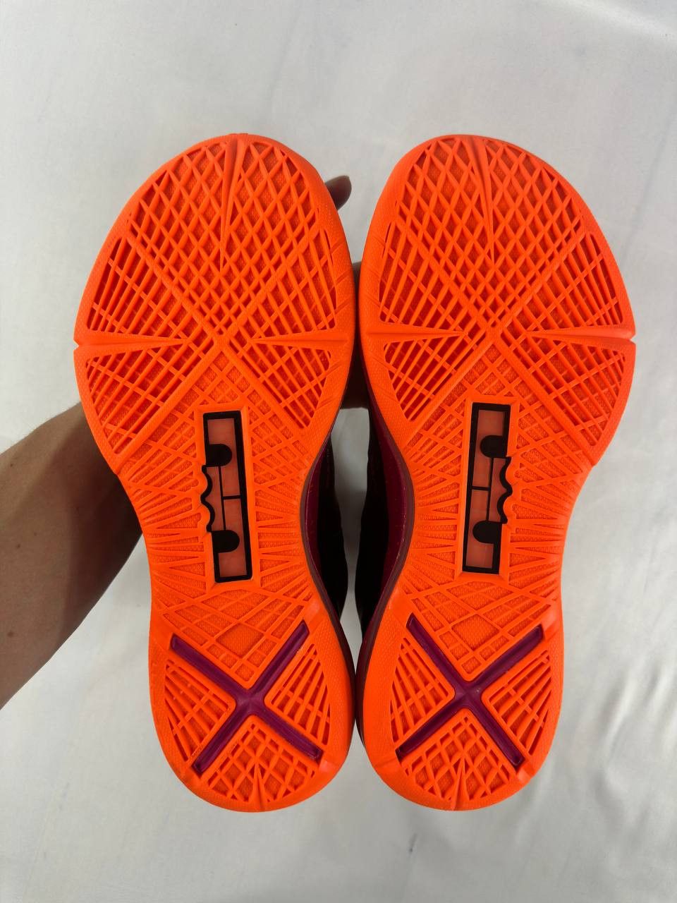 Nike Nike LeBron 10 Floridian 2012 Miami Black Size US 10 / EU 43 - 13 Thumbnail