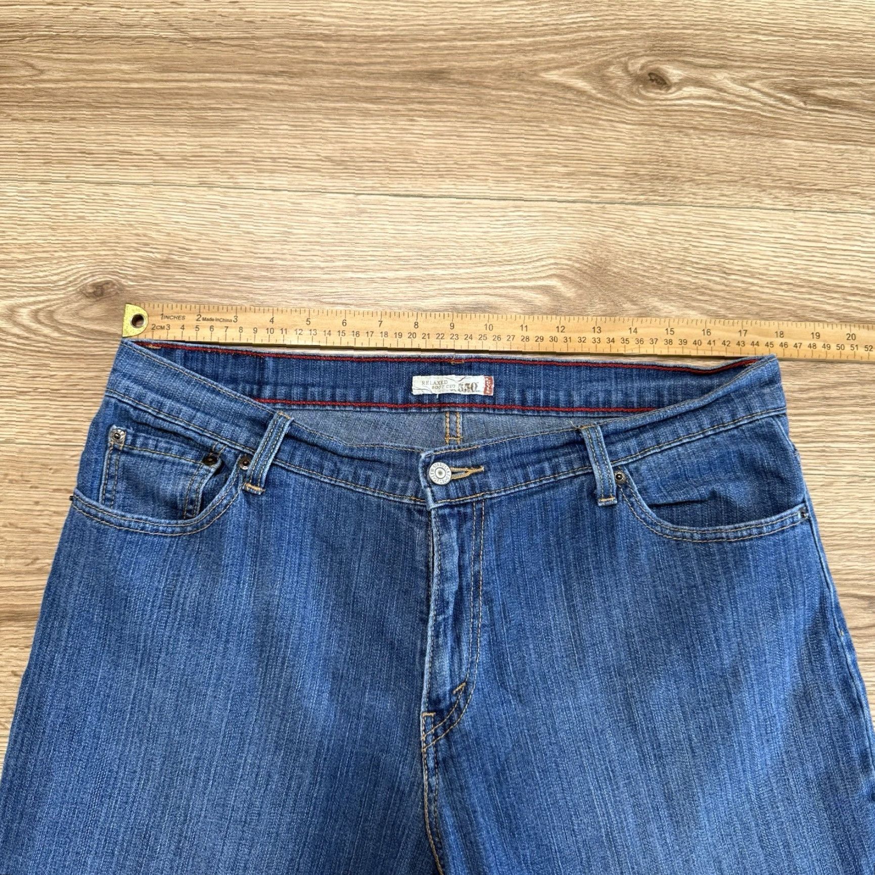 Levi's VINTAGE Levi's 550 Jeans Womens Size 16 Relaxed Bootcut Denim Cotton Blend Blue 90s Style Size 38" / US 16 / IT 52 - 5 Thumbnail