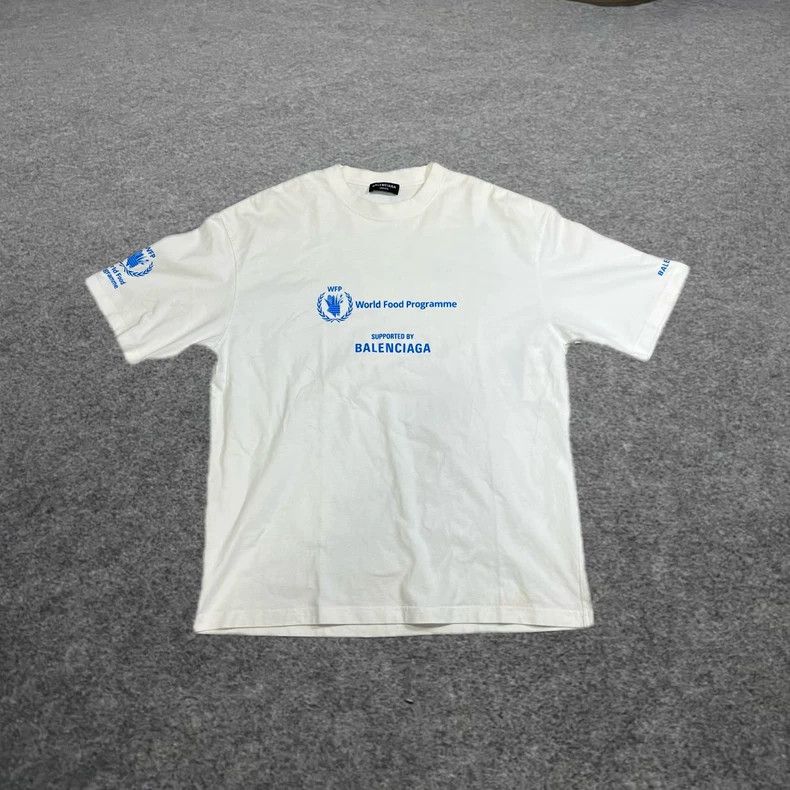Balenciaga Balenciaga Short-sleeved Size US L / EU 52-54 / 3 - 2 Thumbnail