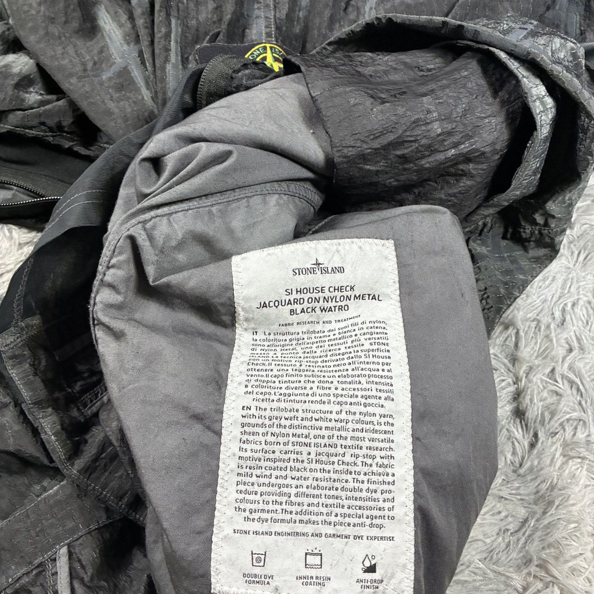 Stone Island Stone Island Check Jacquard Nylon Metal Rain Poncho Size M Size US M / EU 48-50 / 2 - 3 Thumbnail