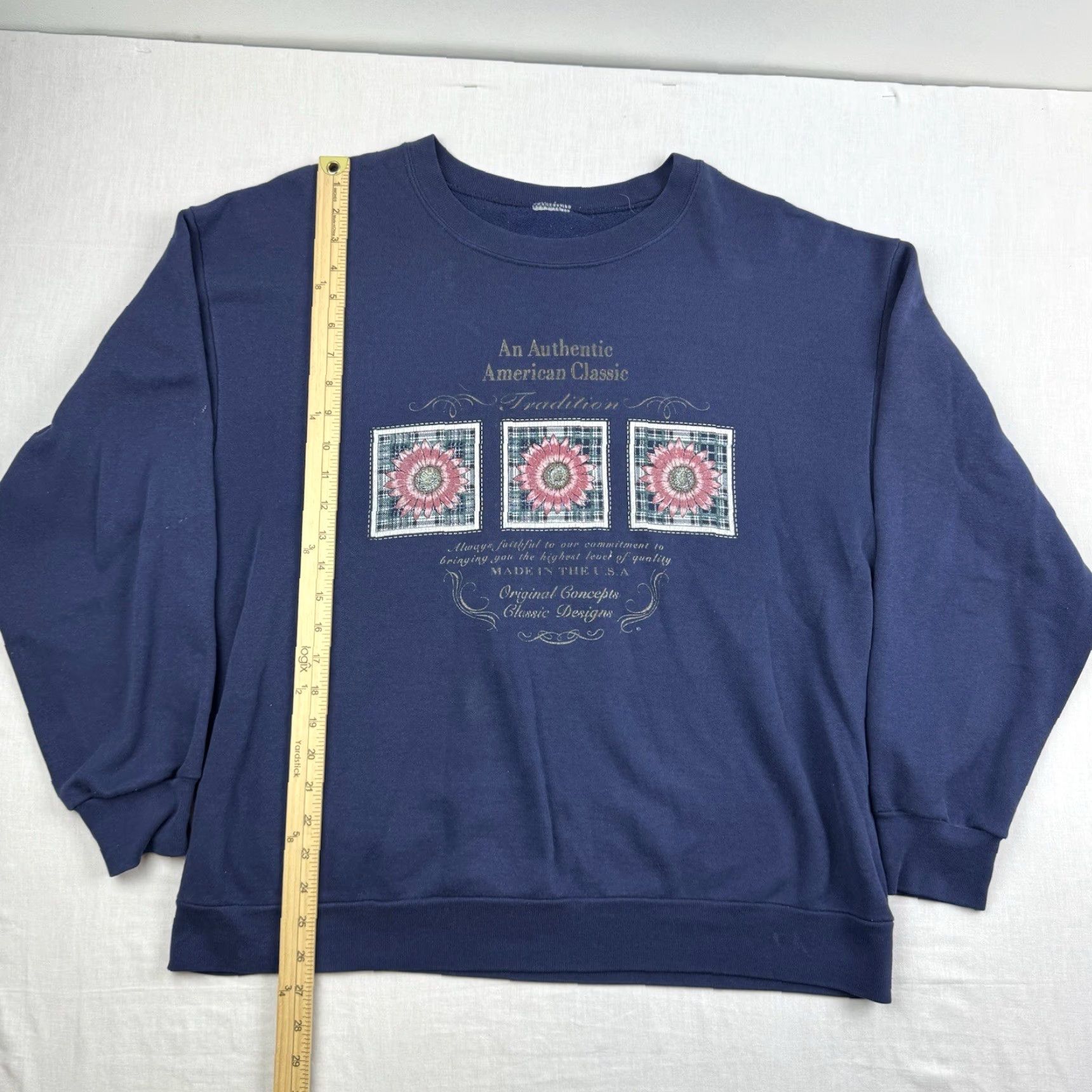 Vintage VINTAGE American Classic Sweatshirt Men XL Blue Flower 90s Pullover Crew Neck Long Sleeve Size US XL / EU 56 / 4 - 5 Thumbnail