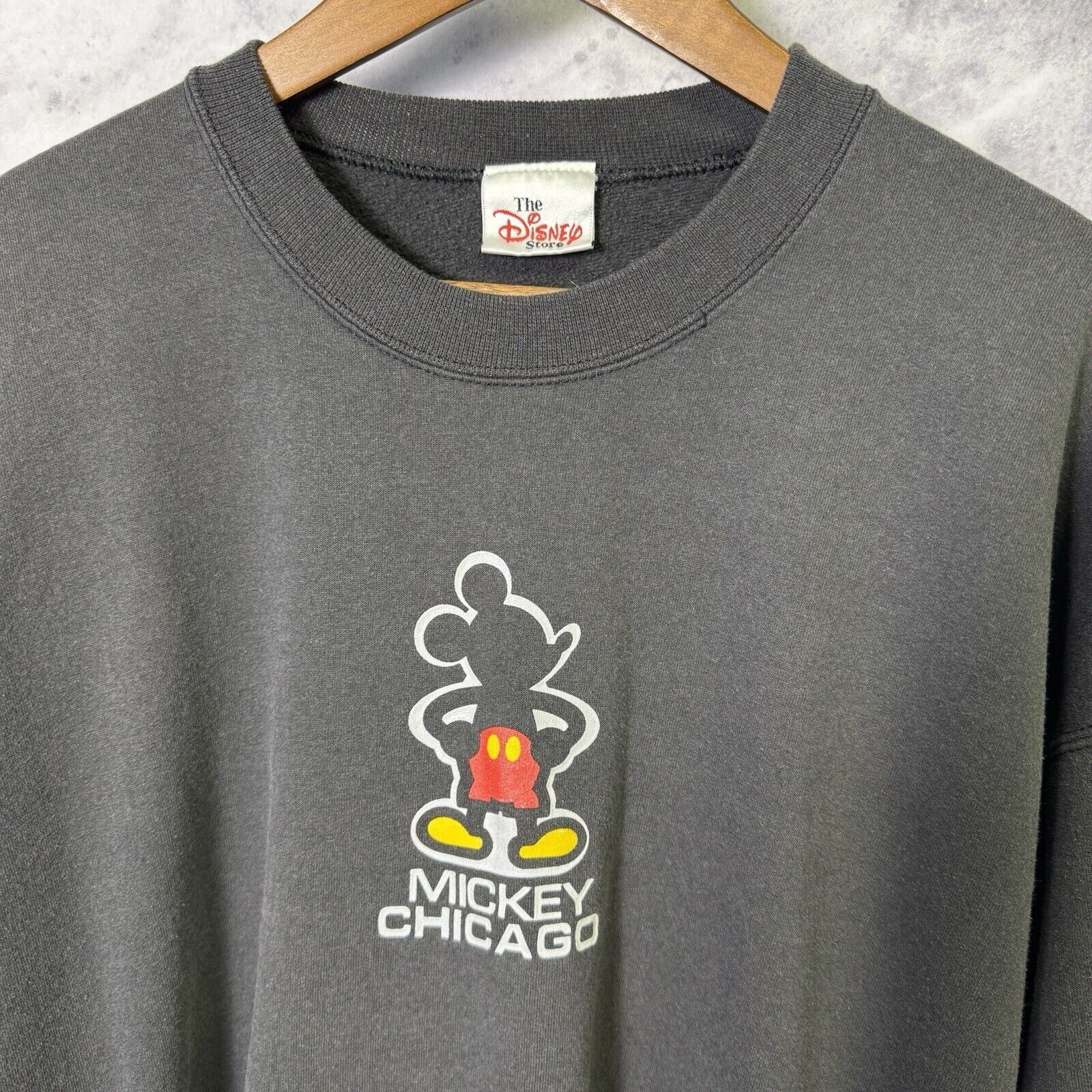 Vintage Vintage Mickey Mouse Chicago Sweatshirt Mens XL Faded Black Size US XL / EU 56 / 4 - 1 Thumbnail
