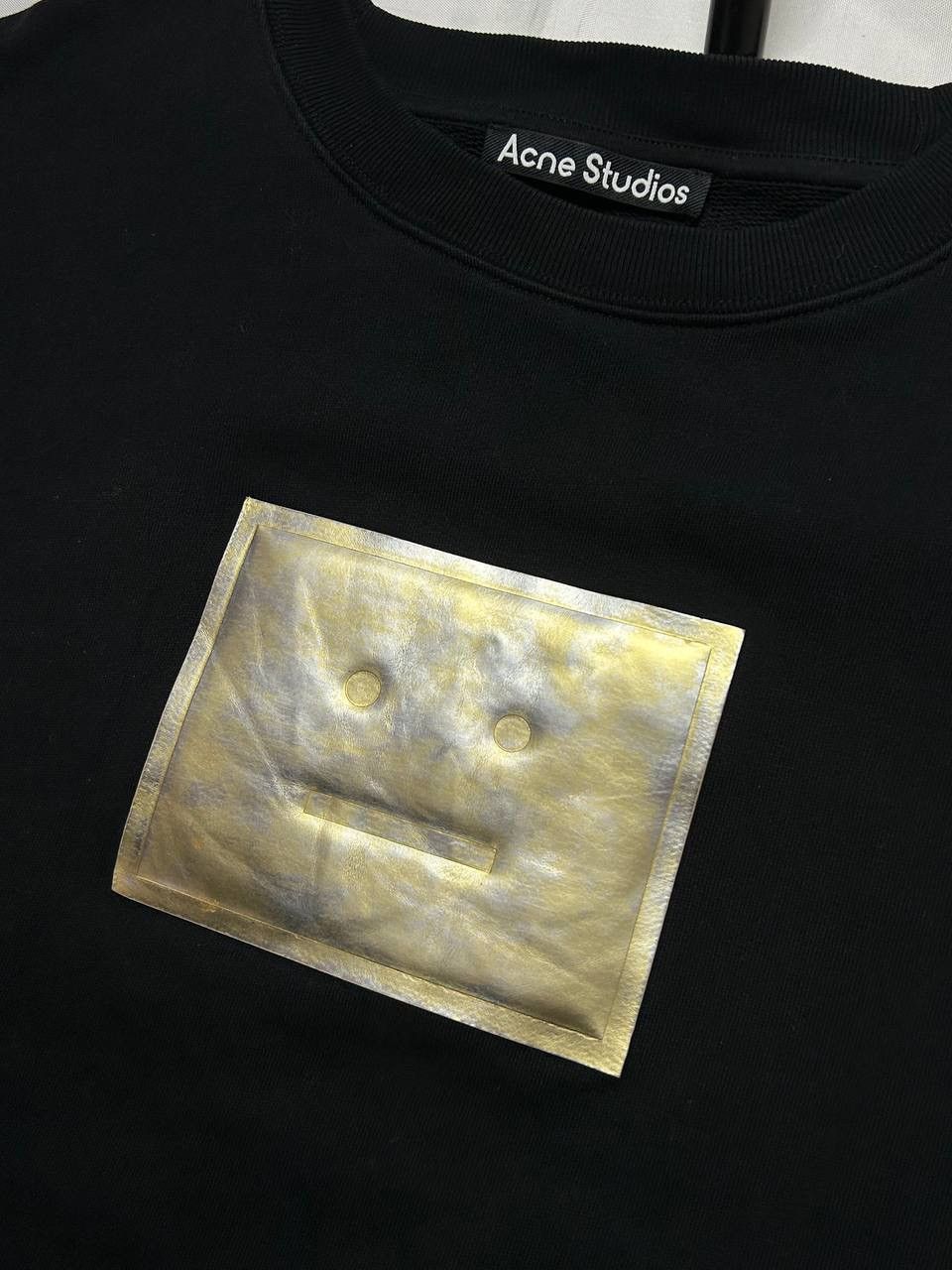 Acne Studios Acne Studios Long Sleeve with Large Vintage Gold Logo Size US L / EU 52-54 / 3 - 4 Thumbnail