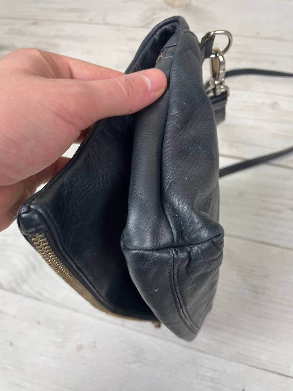 Vivienne Westwood Vivienne Westwood Shoulders Bag Big Logo Orb Leather Size ONE SIZE - 12 Thumbnail