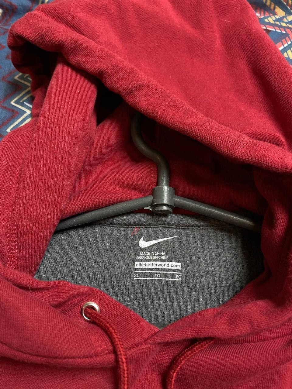 Nike vintage streetwear Nike red big logo Sweatshirt hoodie Size US XL / EU 56 / 4 - 2 Thumbnail