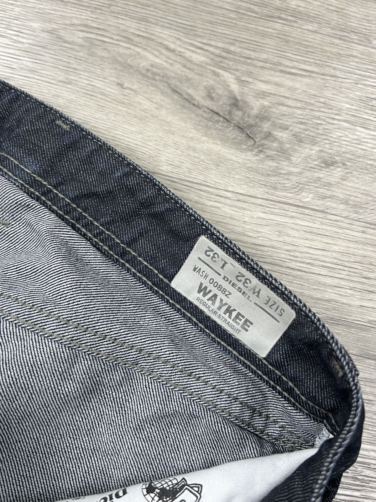 Diesel Vintage Diesel men’s regular straight jeans size 32/32 Size US 32 / EU 48 - 10 Thumbnail