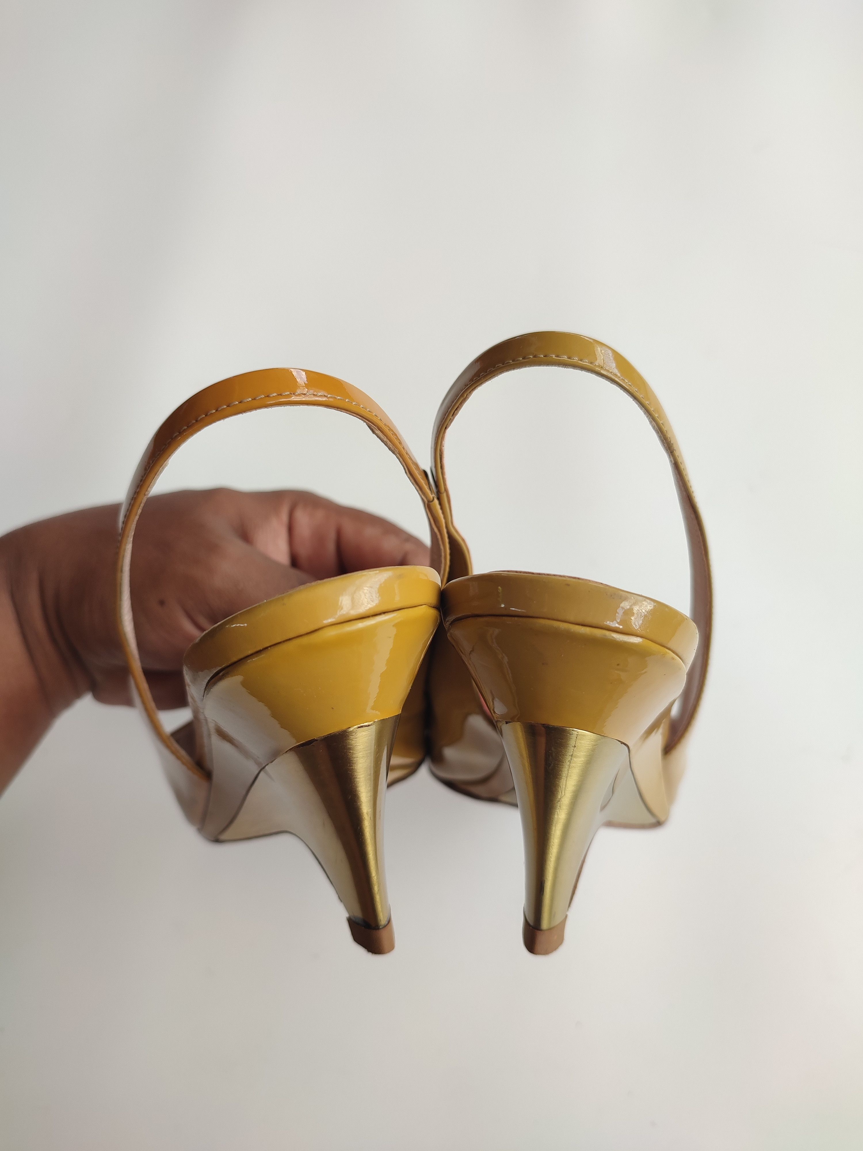 Miu Miu Miu Miu Patent Leather Slingback Sandals Size 38 Size US 8 / IT 38 - 6 Thumbnail