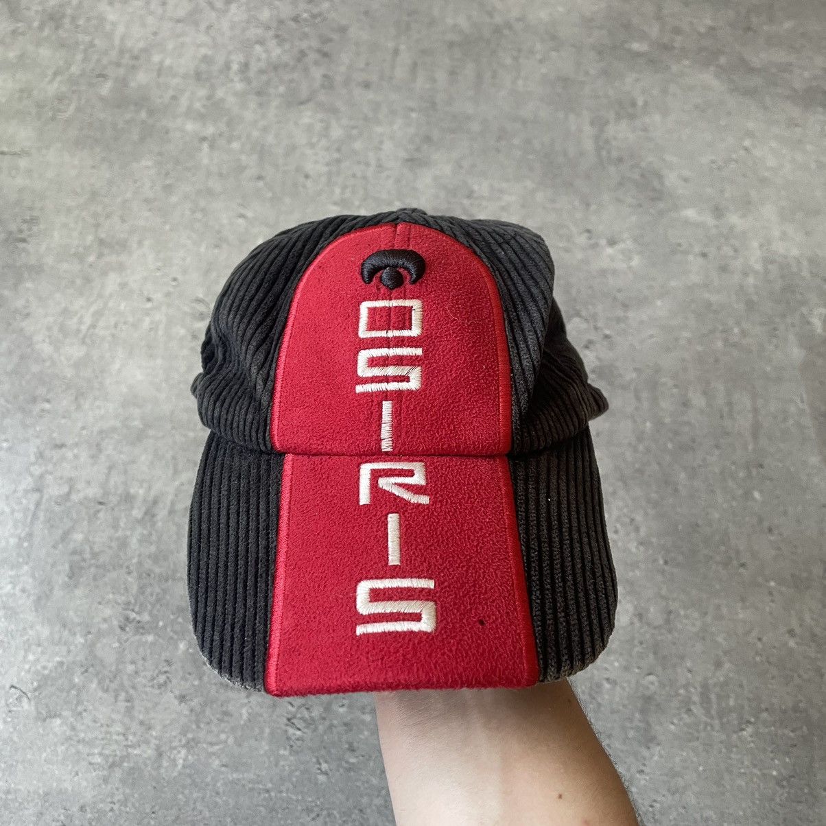 Osiris × Vintage Vintage Osiris Corduroy Cap Sk8 Size ONE SIZE - 2 Thumbnail