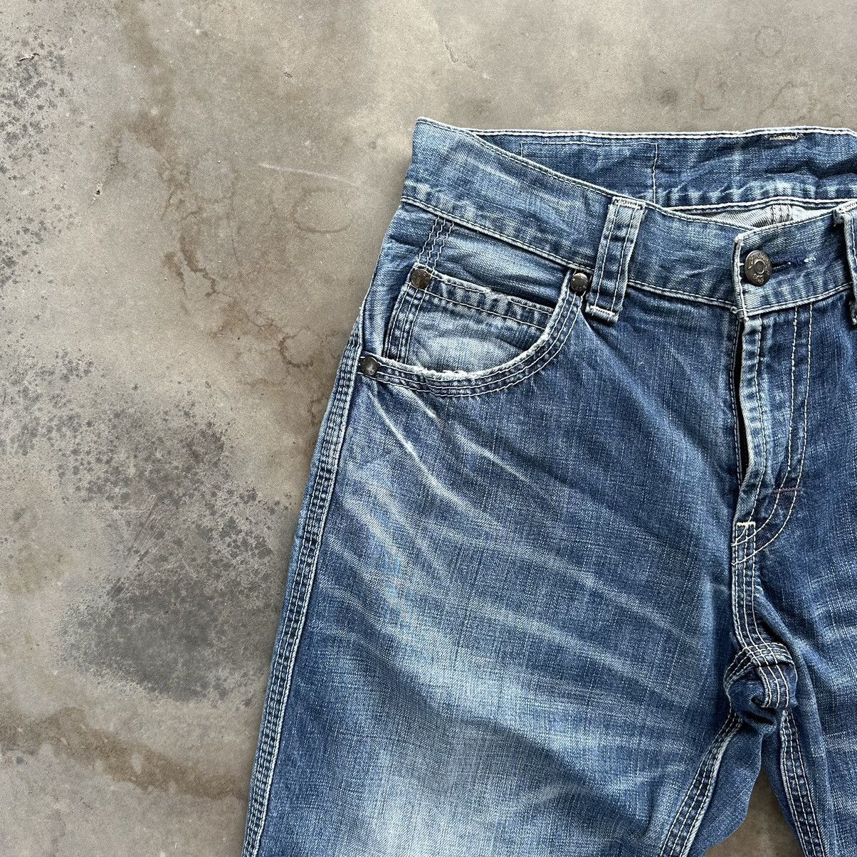 Levi's Vintage Levis Buckle Distressed Faded Denim Jean Pant W32 Size US 32 / EU 48 - 4 Thumbnail