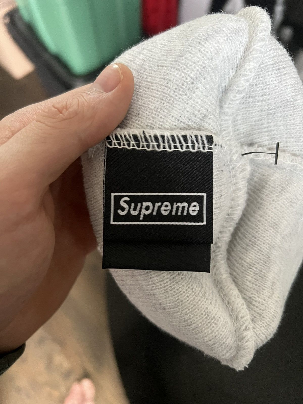 Supreme Supreme New Era Classic Logo London Shop Beanie Ash Grey Size ONE SIZE - 5 Thumbnail