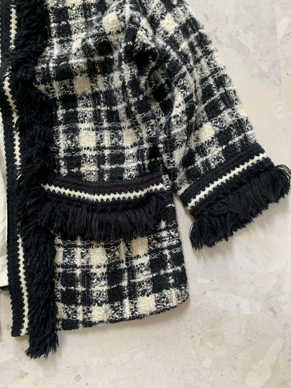 Gucci Gucci Black Ivory Wool Boucle Tweed Jacket Size XS / US 0-2 / IT 36-38 - 5 Thumbnail