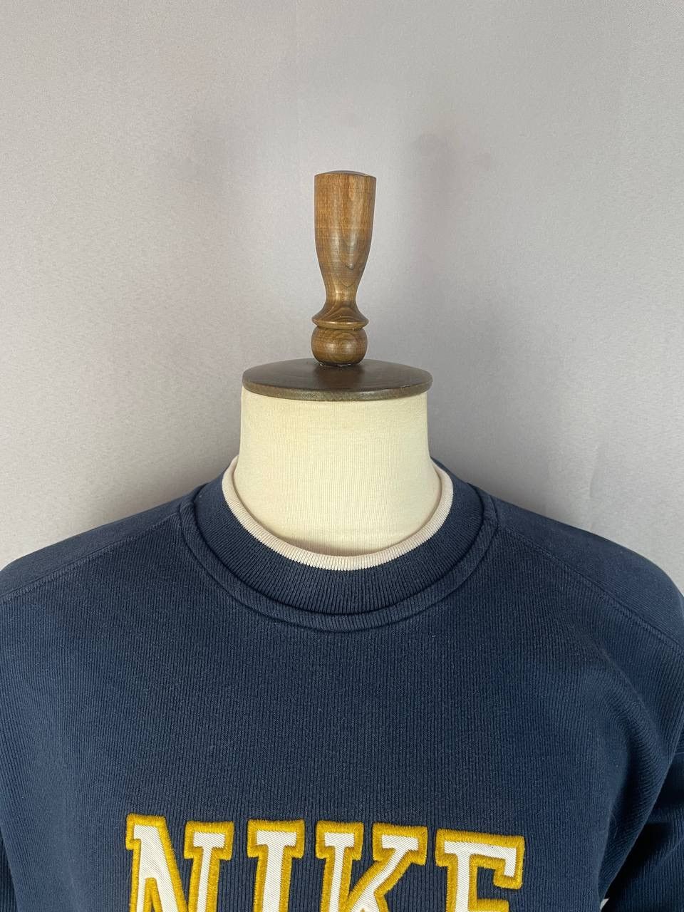 Nike Nike Sweatshirt Crewneck Navy Vintage 1990s Size US L / EU 52-54 / 3 - 3 Thumbnail