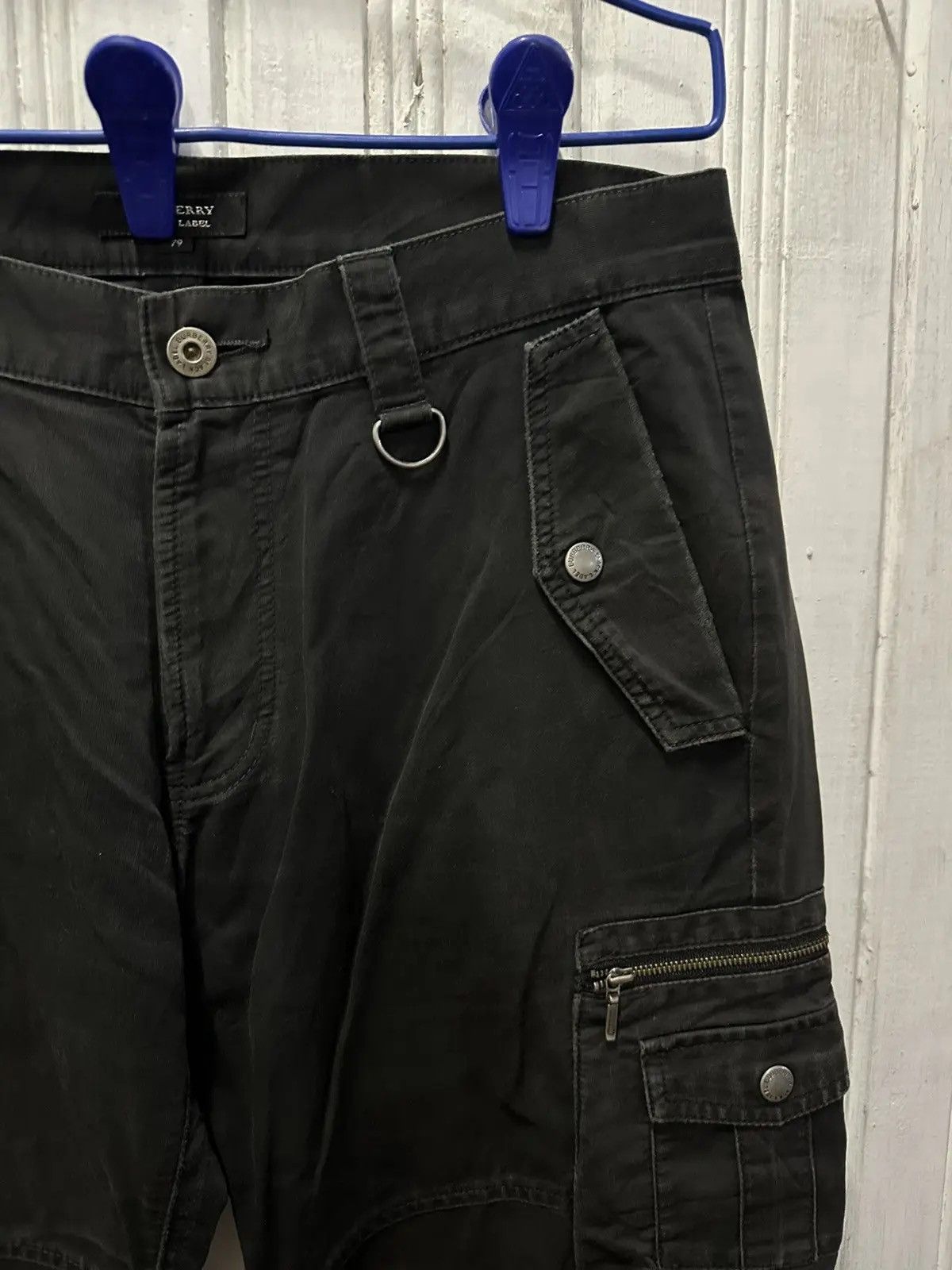 Burberry BURBERRY BLACK LABEL UTILITY MULTIPOCKET CARGO PANTS W32 L30 Size US 32 / EU 48 - 4 Thumbnail