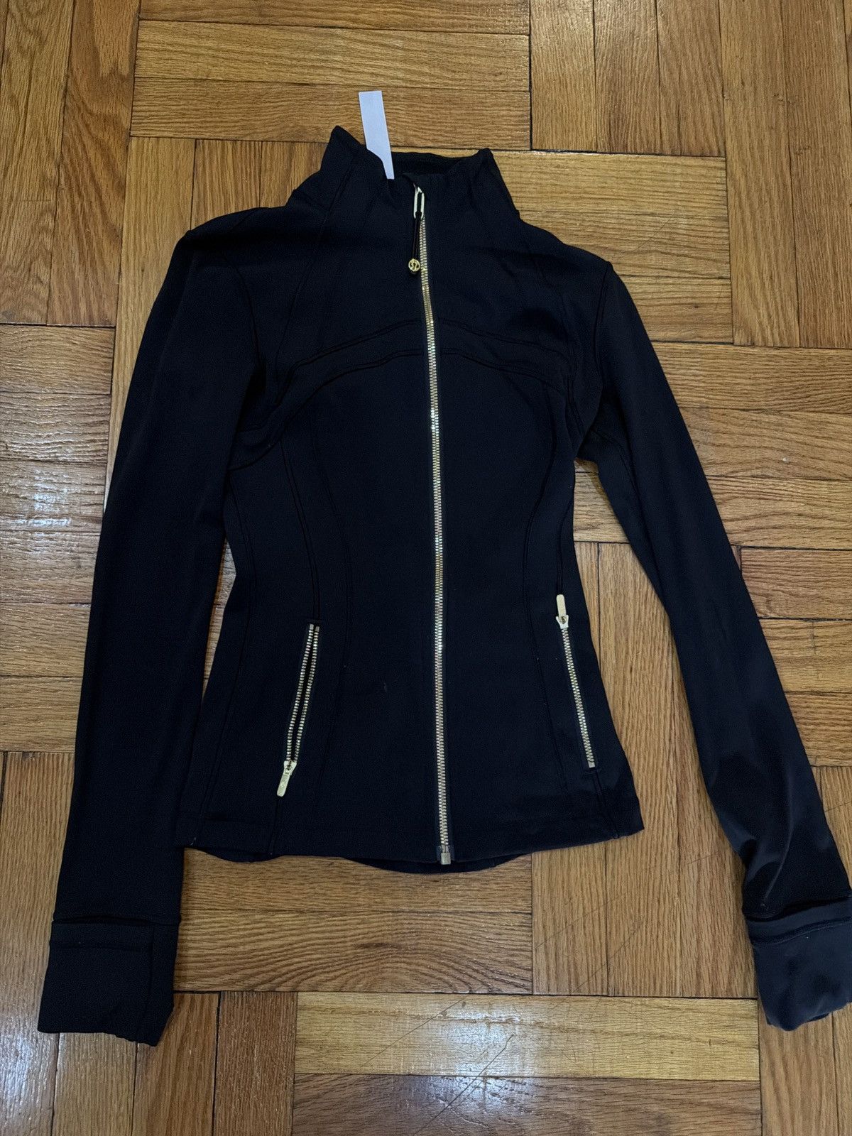 Lululemon Lululemon Define Jacket (Full Length)black/ gold zipper Size XS / US 0-2 / IT 36-38 - 1 Thumbnail
