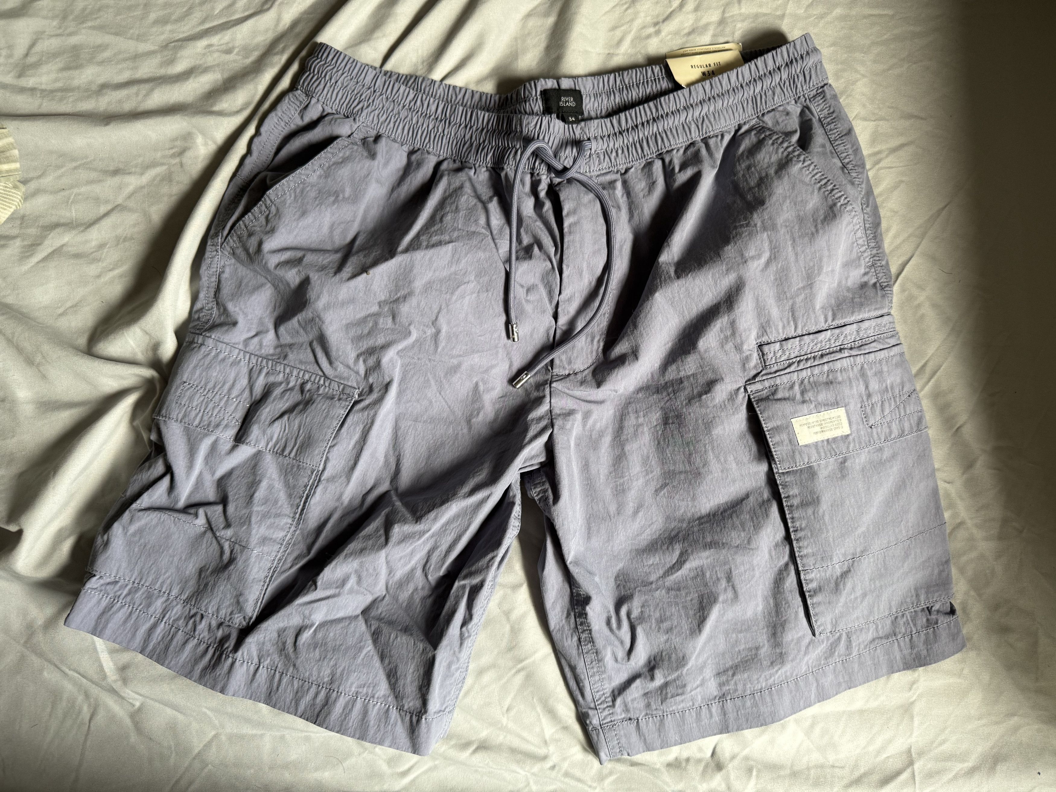 River Island River Island Utility Cargo Short Lavender purple size 34 $60 Size US 34 / EU 50 - 1 Thumbnail