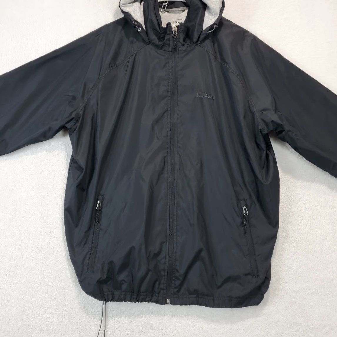 Vintage L.L. Bean Jacket Men Size L Regular Black Hooded Lightweight Nylon Windbreaker Mens Size US L / EU 52-54 / 3 - 4 Thumbnail