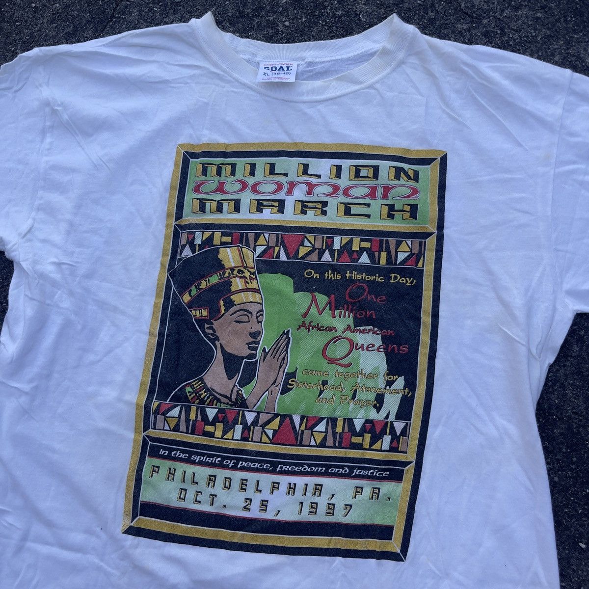 Vintage Vintage 90s MILLION WOMAN MARCH Shirt Size US XL / EU 56 / 4 - 2 Thumbnail